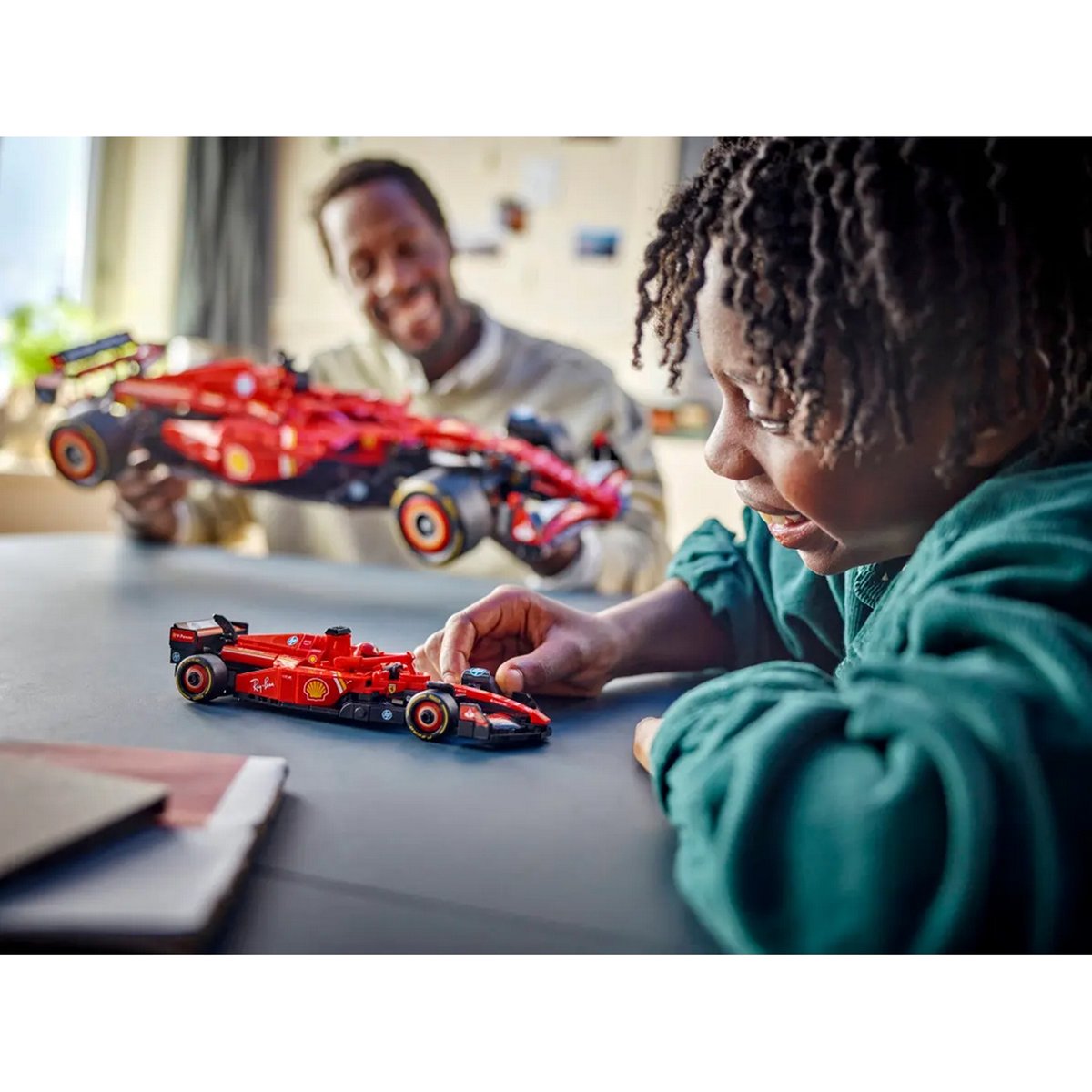 LEGO Speed Champions - Modèle de F1 Ferrari SF-24 - 77242 pour les passionnés de course multicolore, LEGO