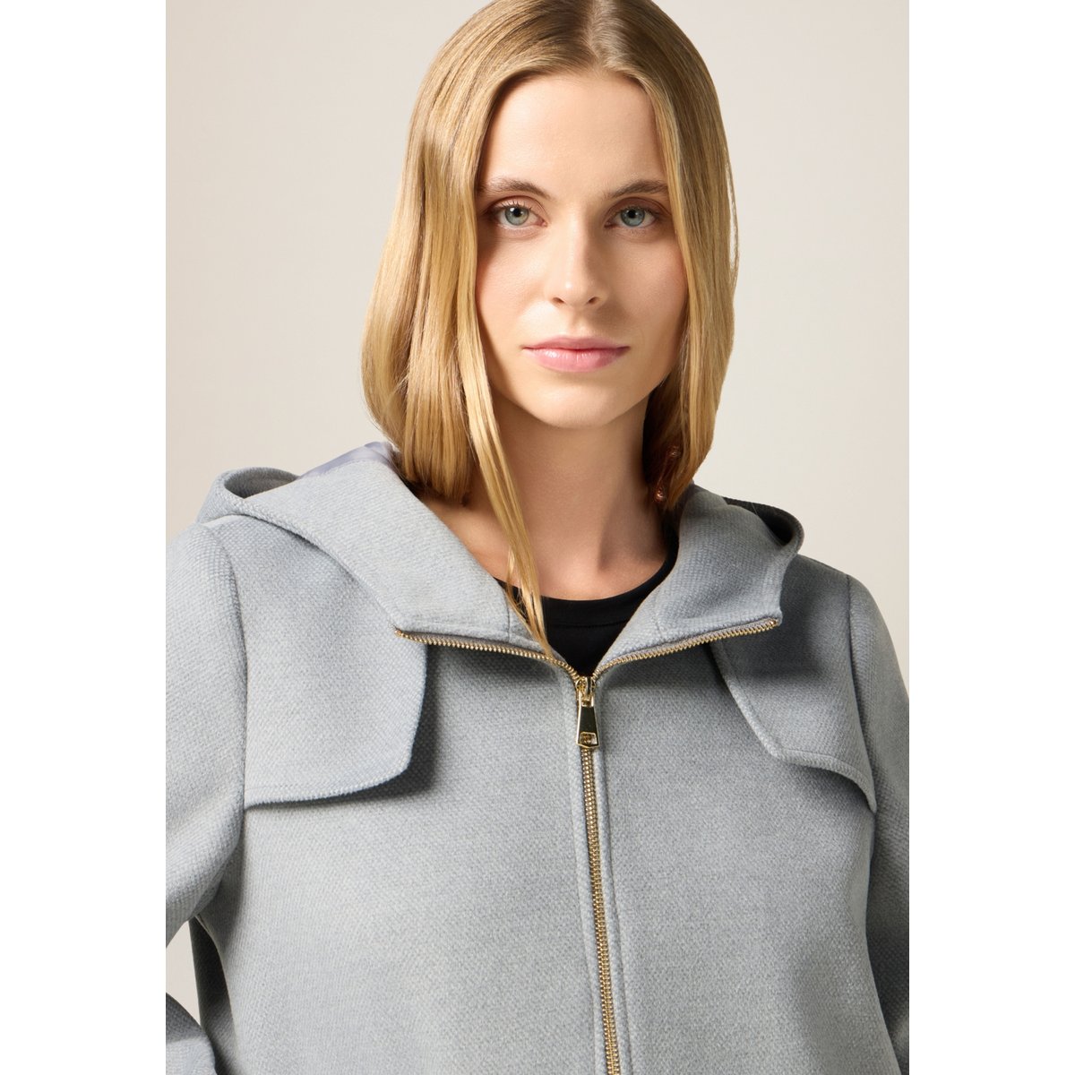 Manteau court avec fermeture éclair et capuche gris, OLTRE