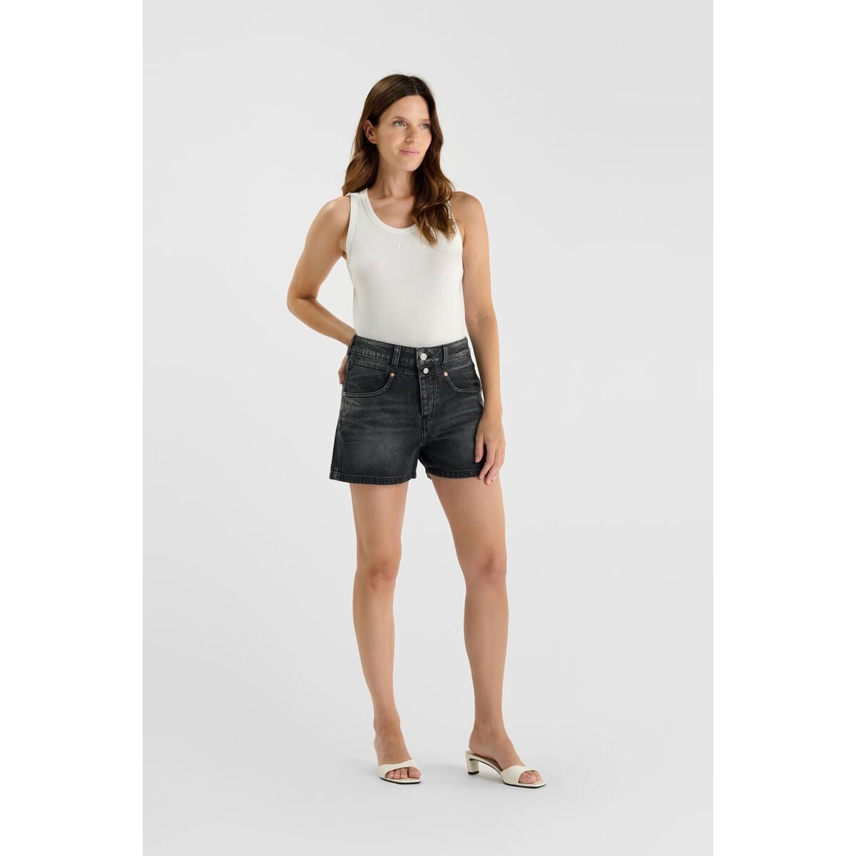 Short en jeans FANNI black, LE TEMPS DES CERISES