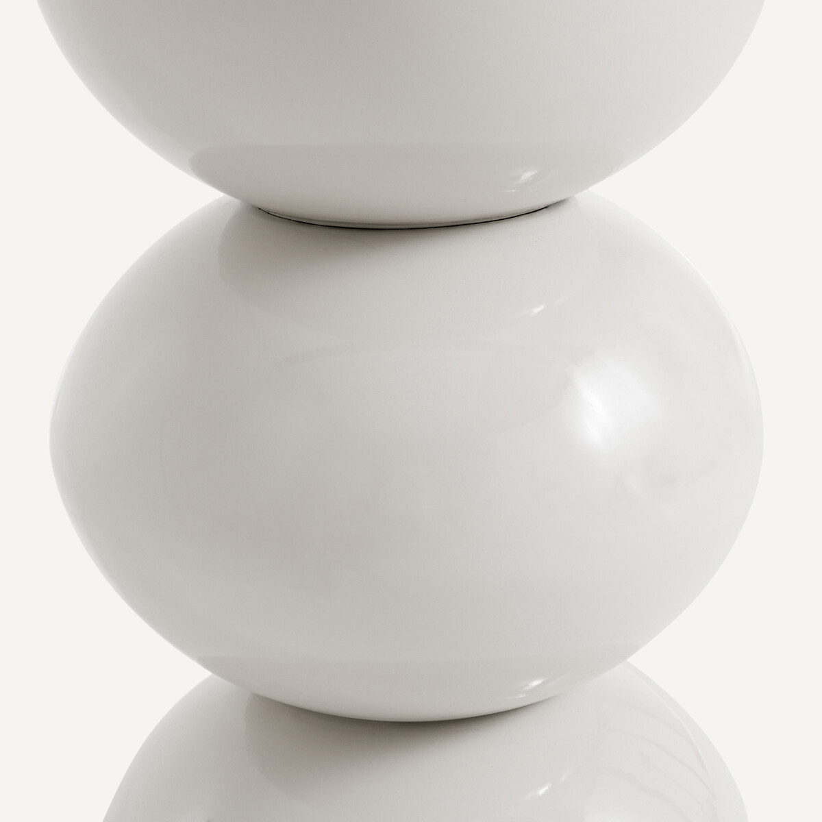 Rouva Side Table in Iron Metal dove grey, AM.PM