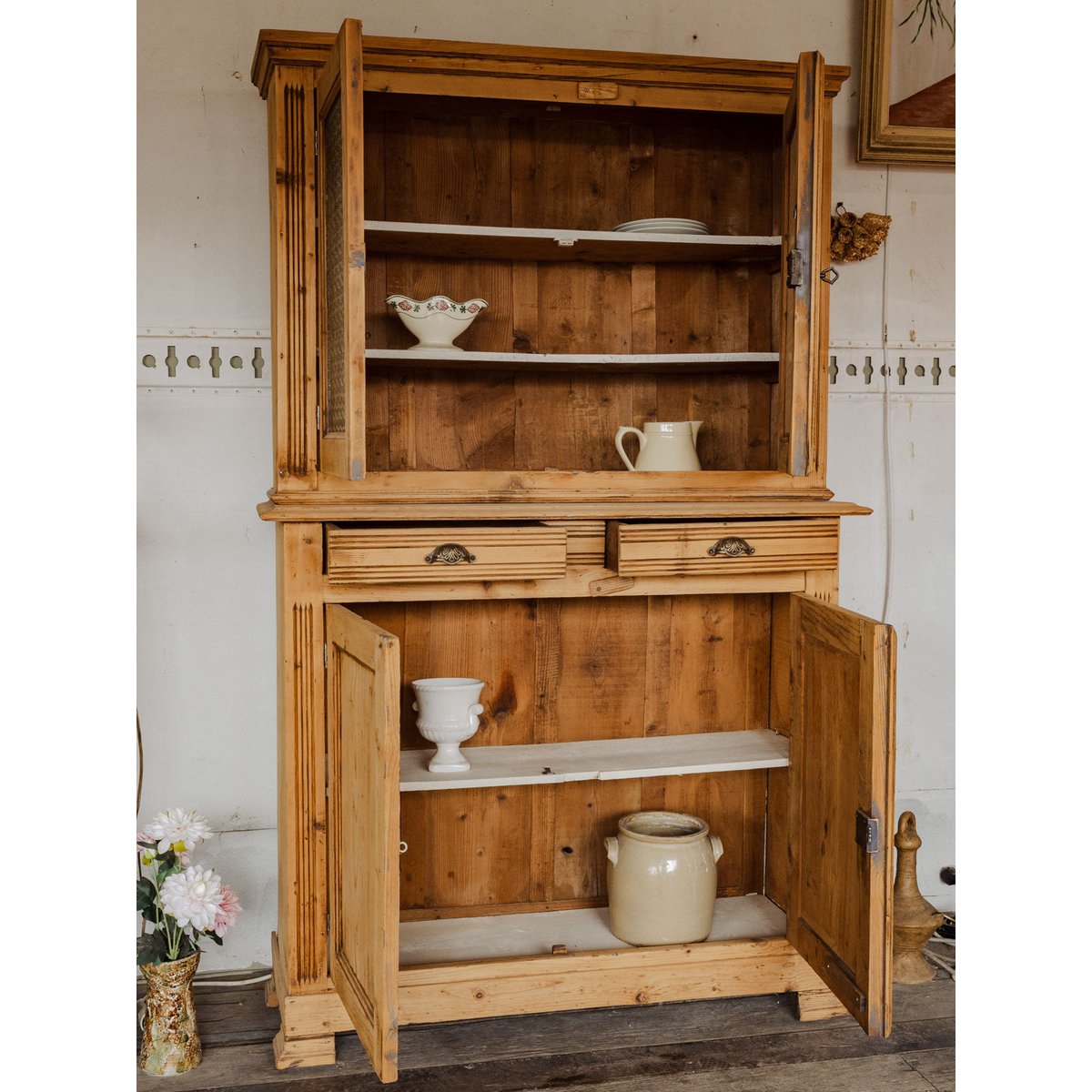 Buffet à deux corps en bois Gilbert N°1884 - Bon état bois clair, DEBONGOUT