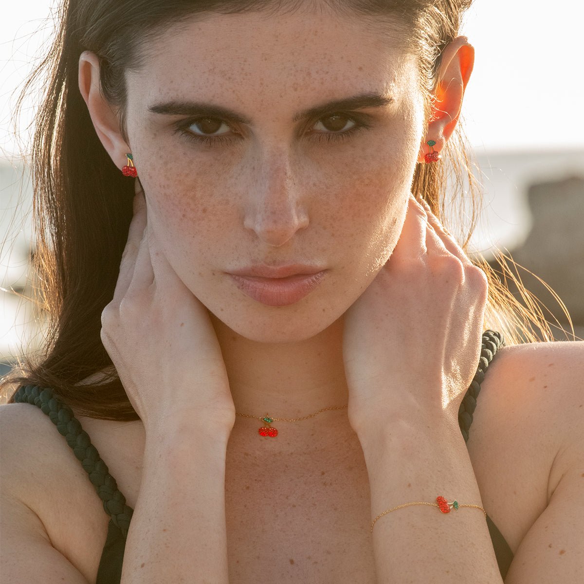 Boucles d'oreilles dorées cherry - kuchi multicouleur, CAROLINE NAJMAN