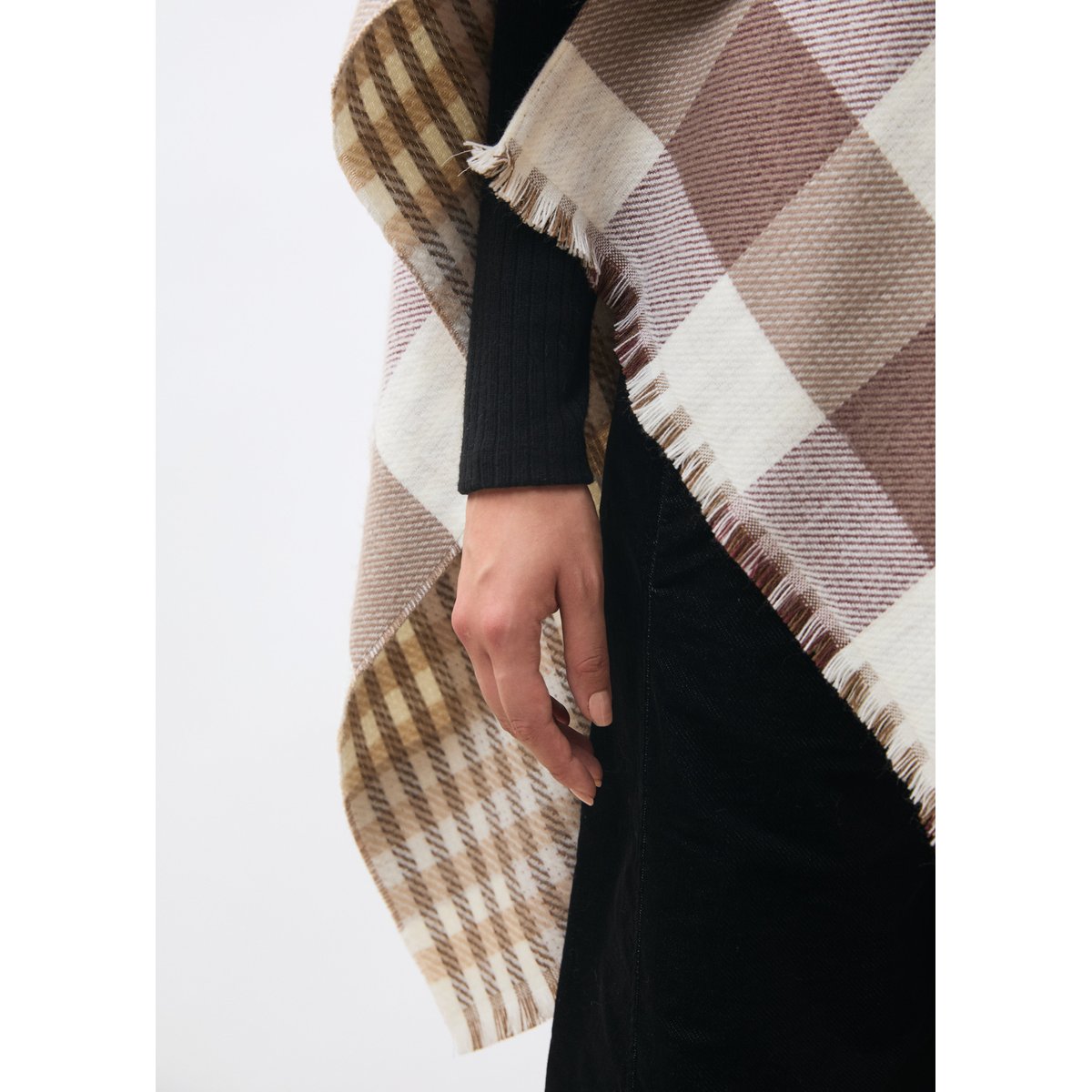 Poncho double face à carreaux off white/beige, HUMILITY