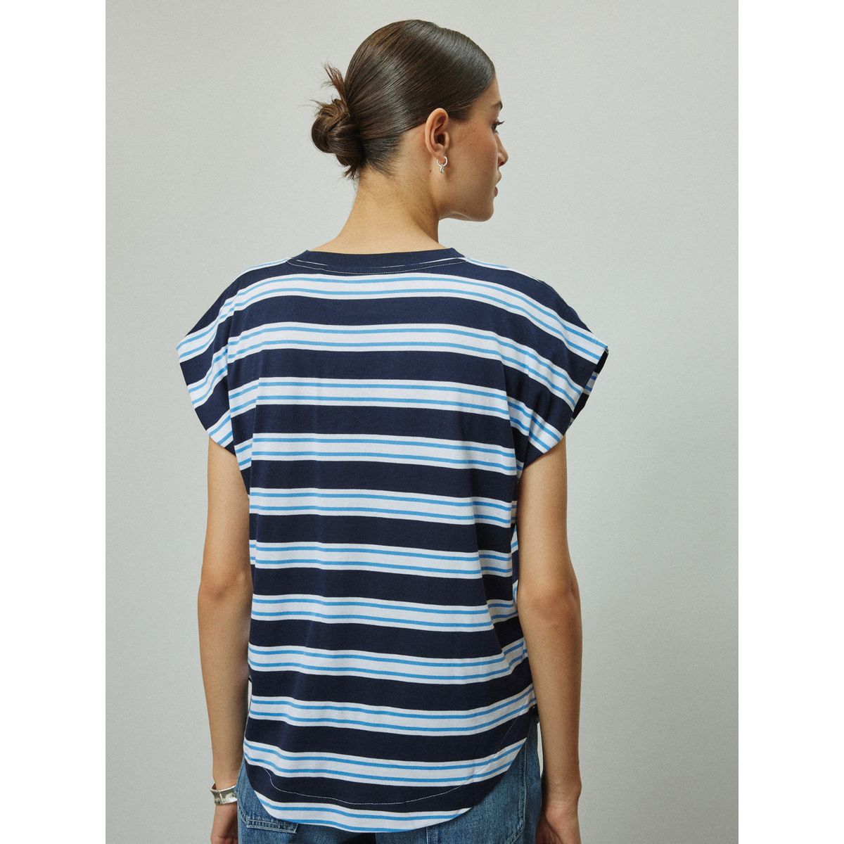 T-shirt en modal tencel™ mélangé à mancherons rayures bleues, NEXT