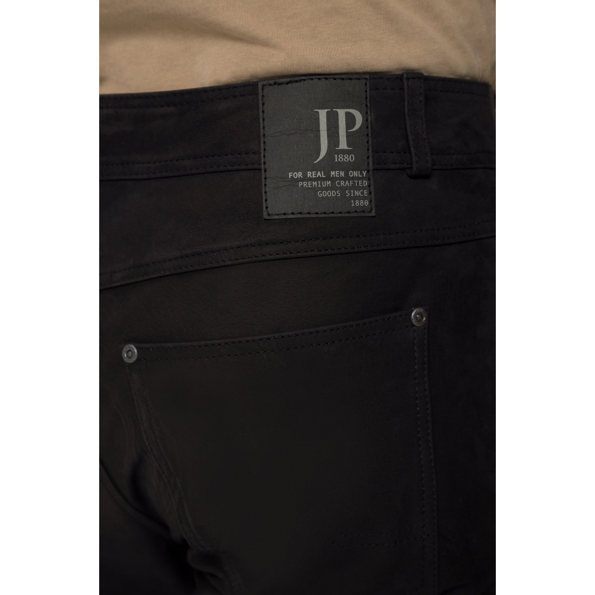Pantalon regular Fit 5 poches en cuir de noir, JP1880