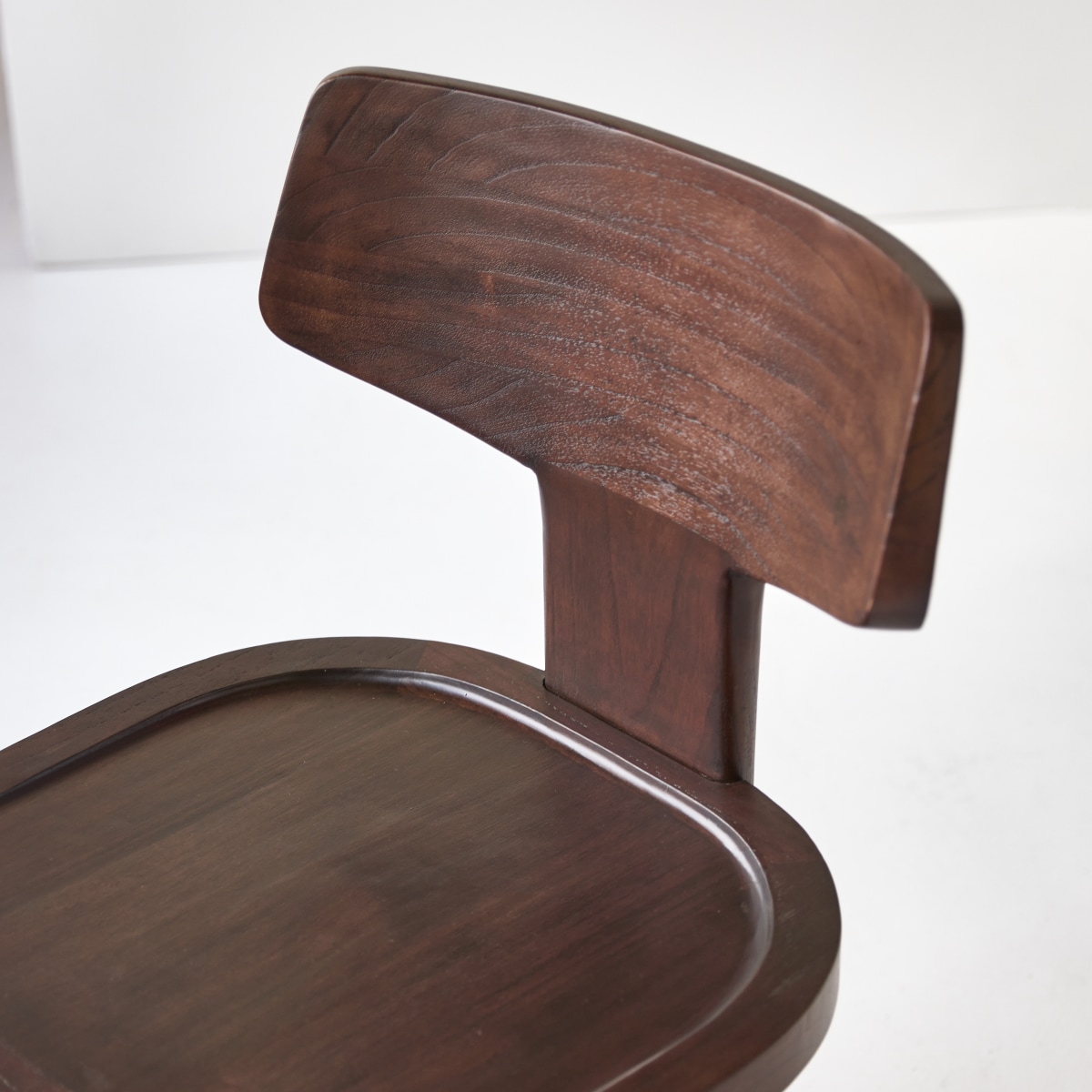 Chaise en Mindi foncé massif, IKO marron, TIKAMOON