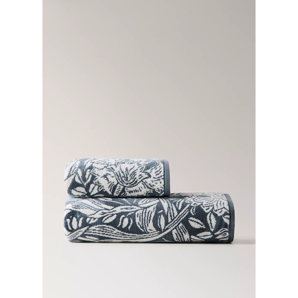Drap de bain coton bouclette jacquard fleuri bleu indigo, MANGO HOME