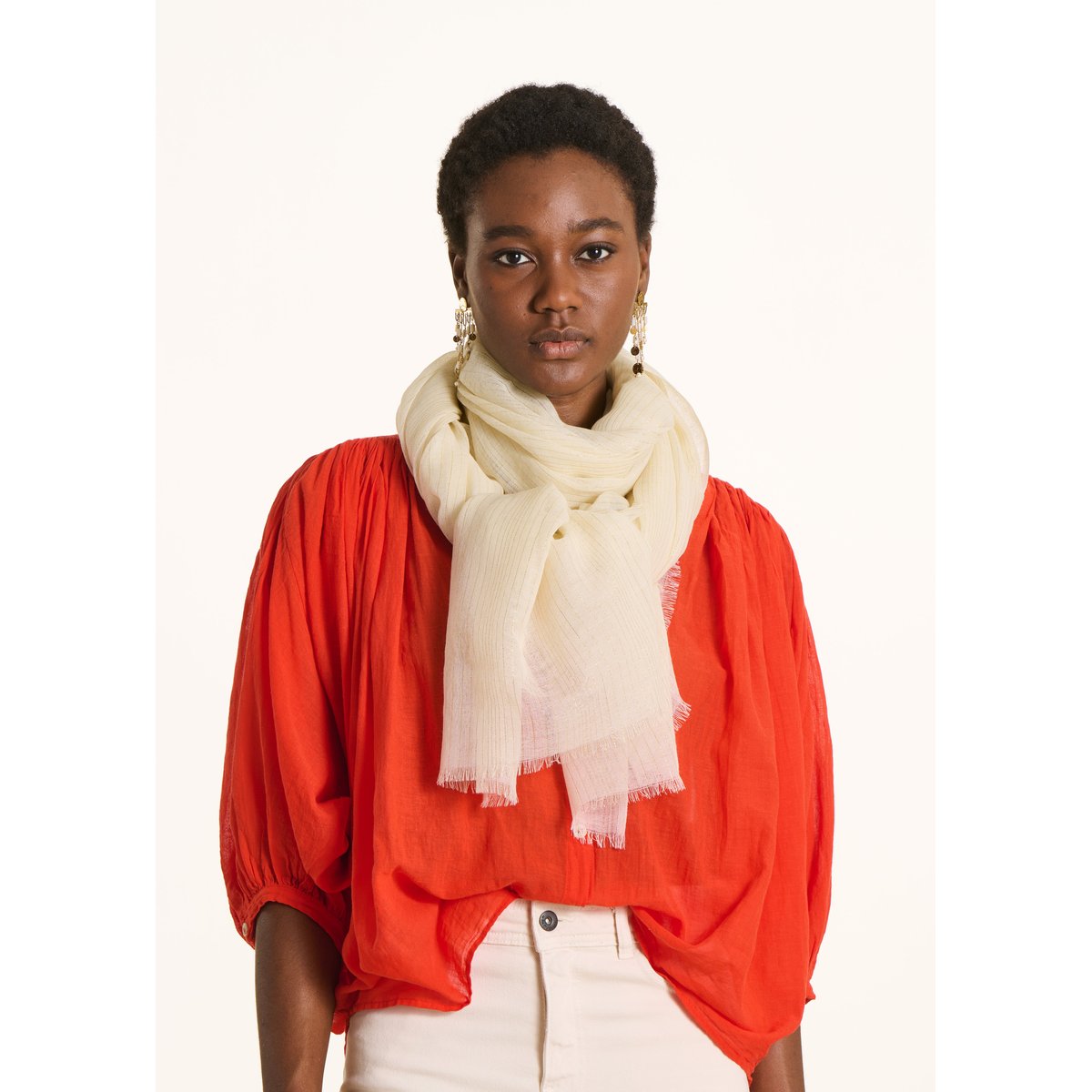 Foulard à fines rayures verticales fil textile ecru, LA FEE MARABOUTEE