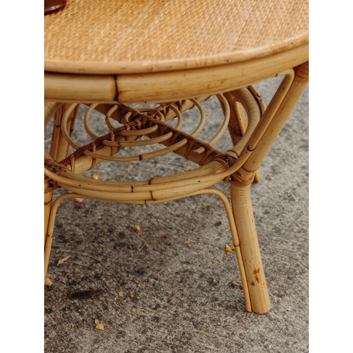 Table basse au plateau amovible Léonie N°1010 - Bon état bois clair, DEBONGOUT
