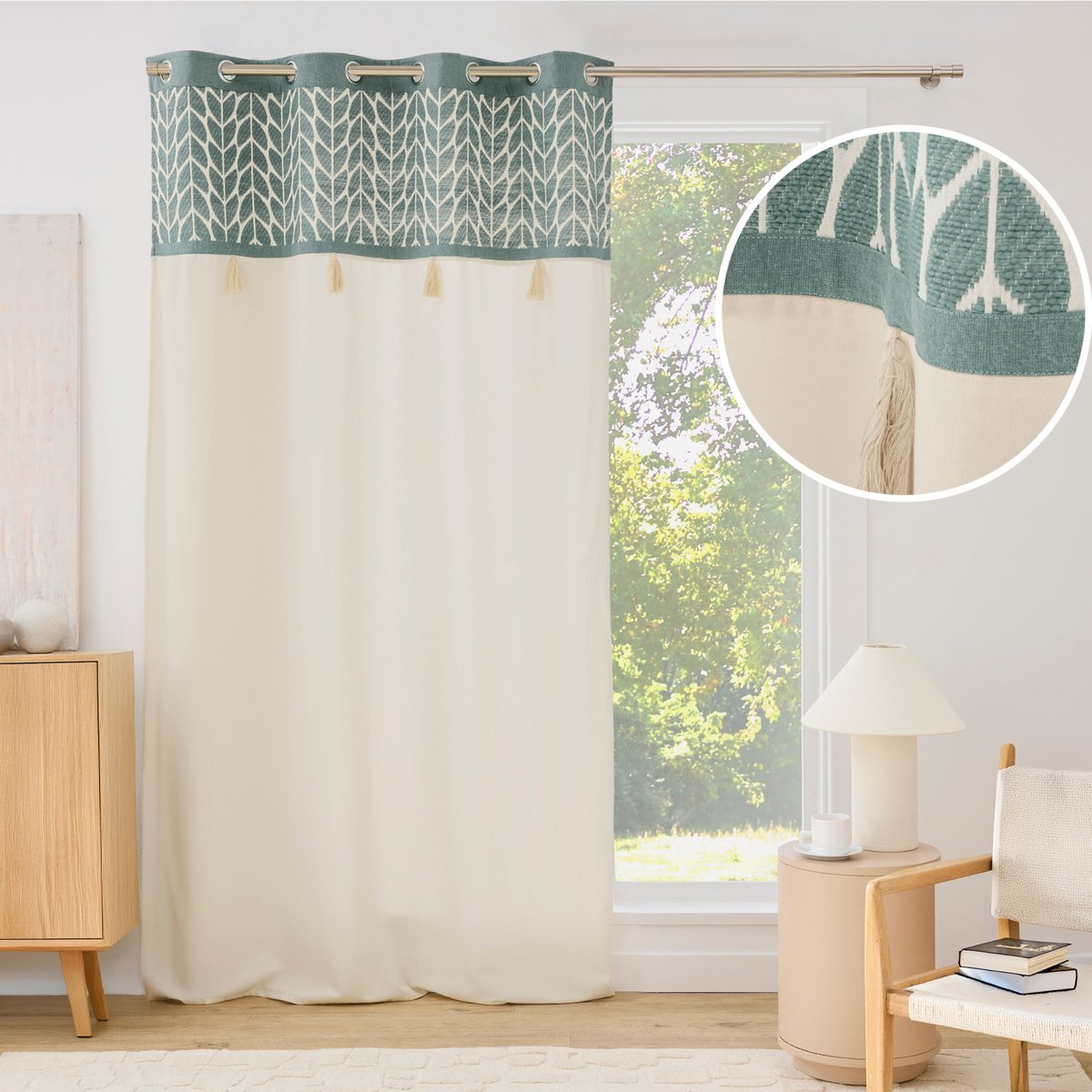 Rideau tamisant à œillets en polycoton jacquard avec pompons vert, DOUCEUR D'INTÉRIEUR