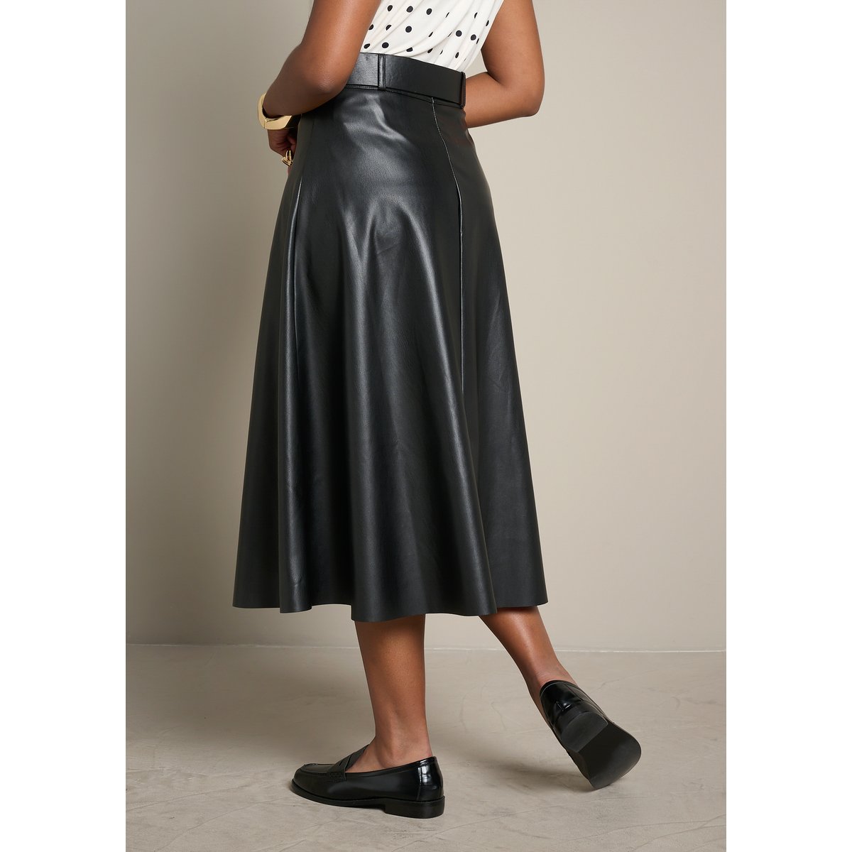 Jupe midi évasée effet cuir noir, LOLALIZA