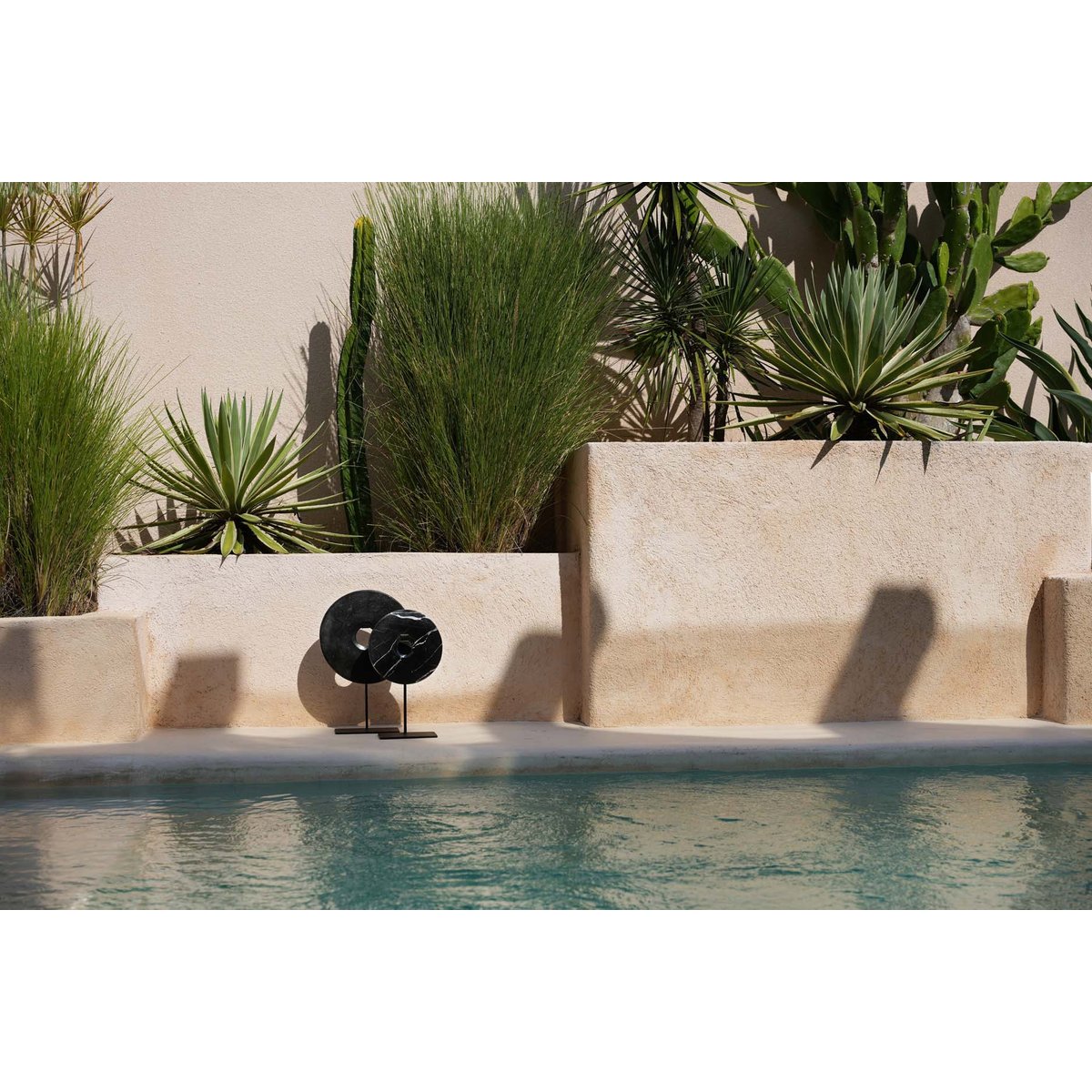 Statuette disque en marbre MARBLE noir, BAZAR BIZAR