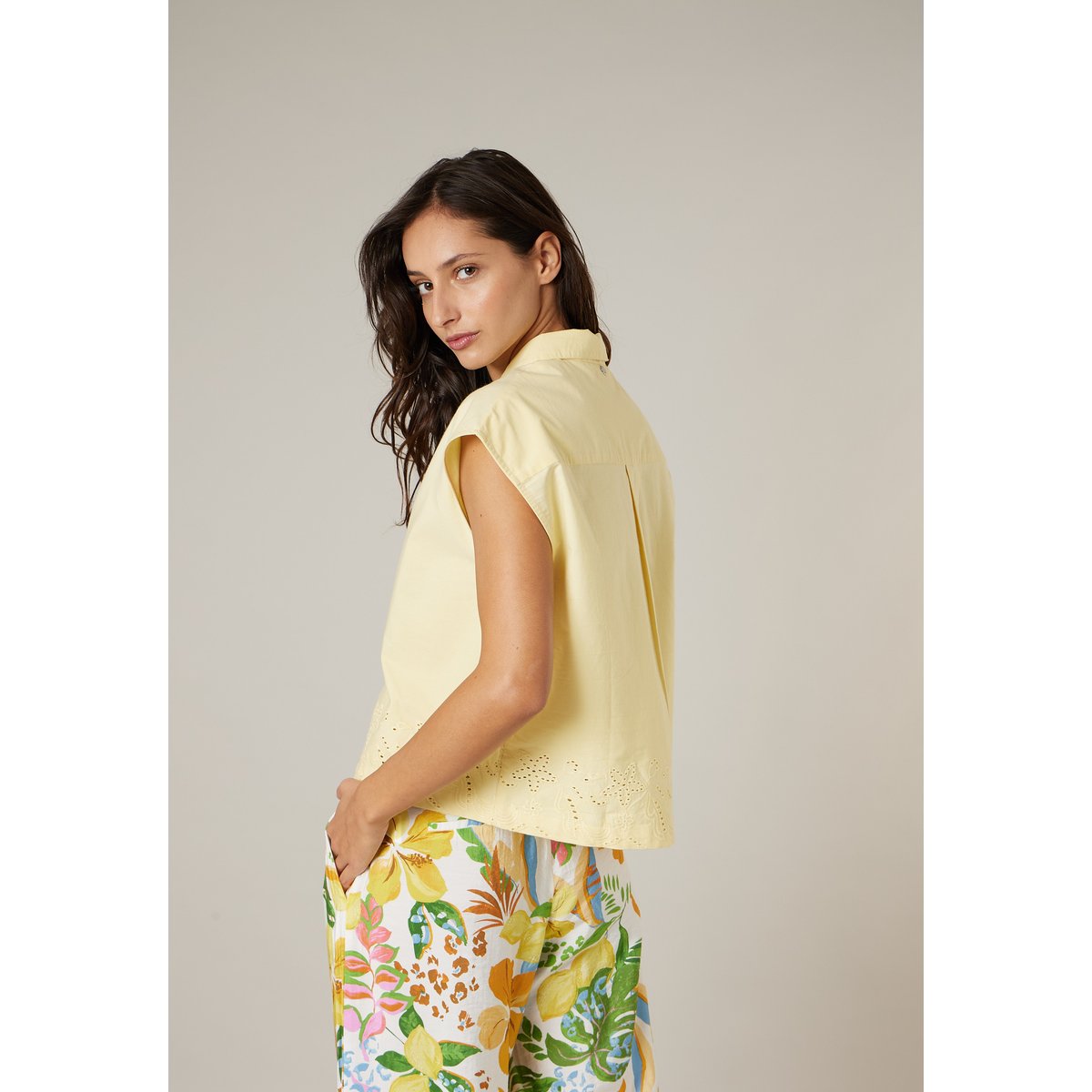 Chemise manches courtes femme en coton LORDIA light yellow, DEELUXE