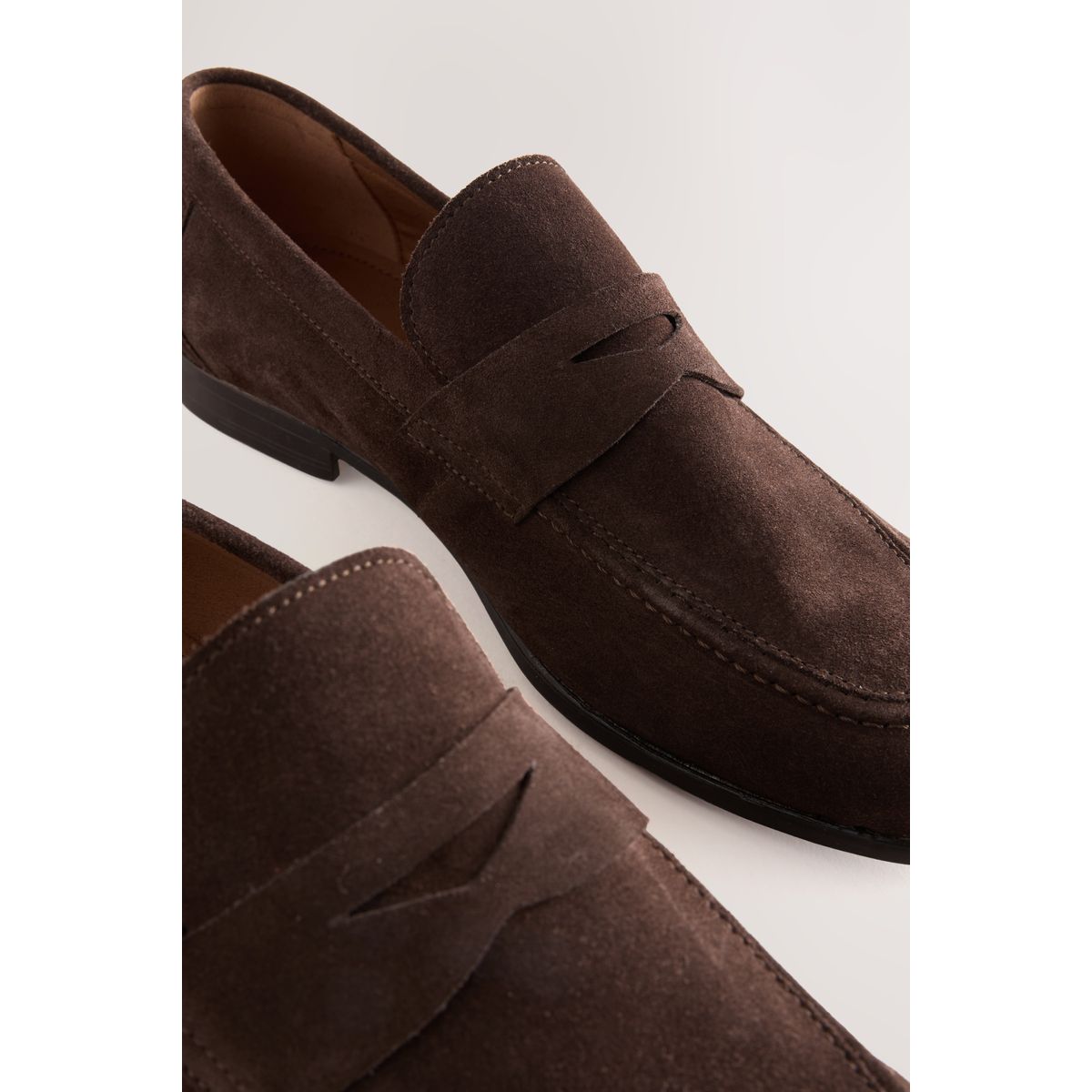 Mocassins en daim marron, NEXT