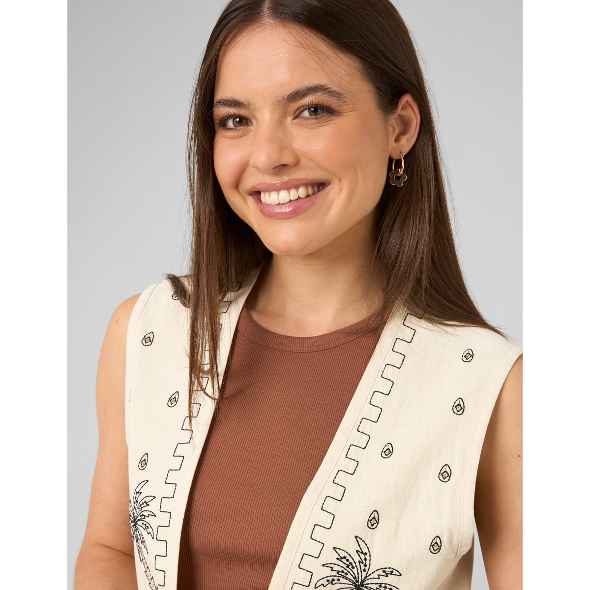 Gilet sans manches brodé naturel, BZB
