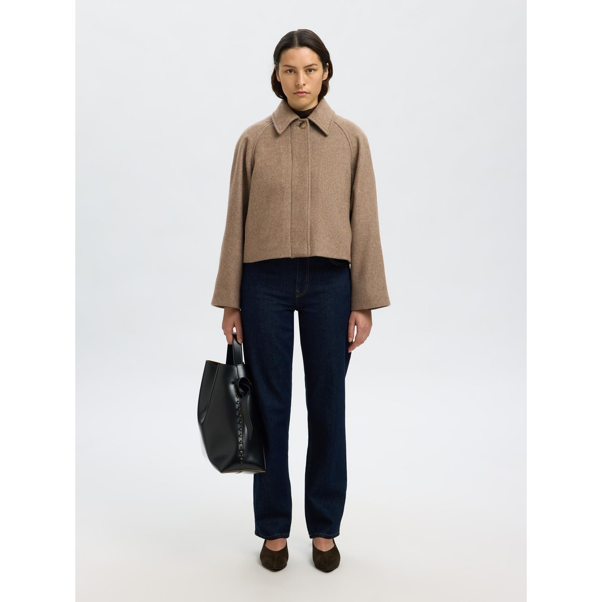 Veste travertine, SELECTED