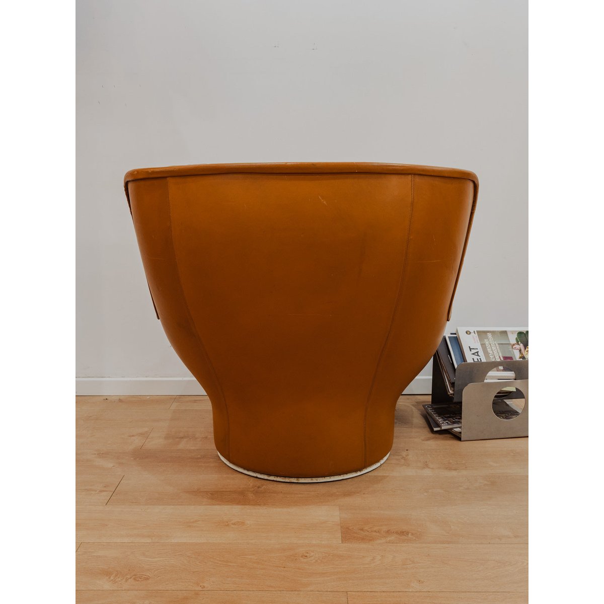Fauteuil en cuir pivotant Jakob N°860 - Bon état marron, DEBONGOUT