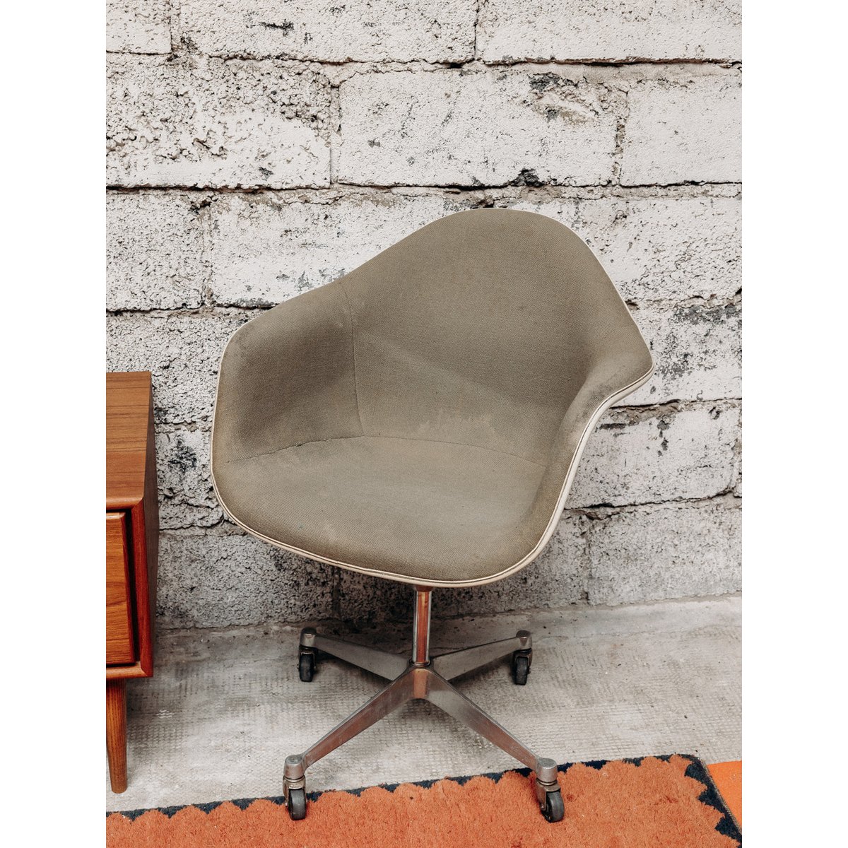 Fauteuil de bureau gris Jakob N°500 - Bon état gris, DEBONGOUT