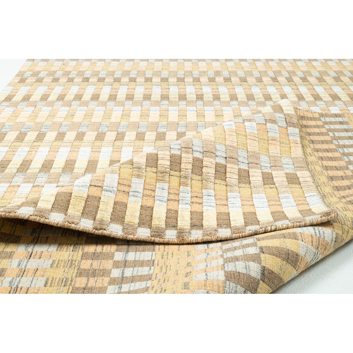 Tapis en laine vierge et viscose terre, THEKO