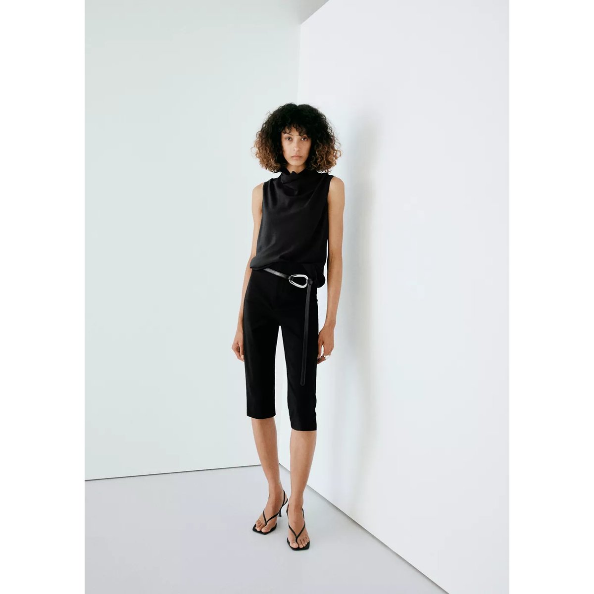 Haut col montant drapé noir, MANGO