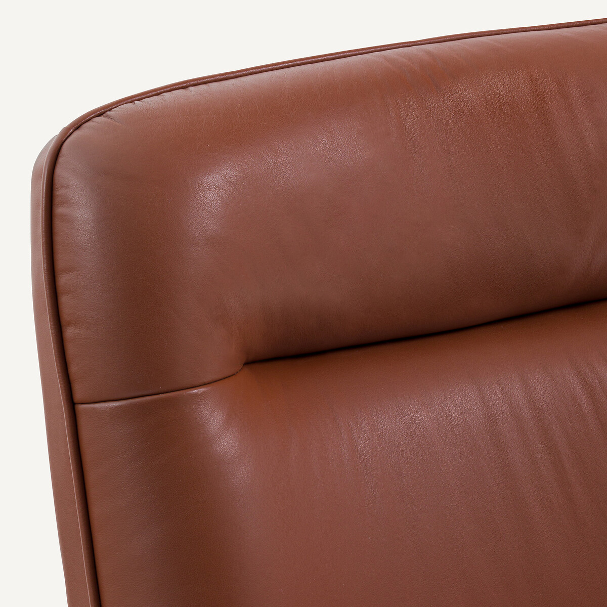 Sillón de piel y níquel satinado, Helma coñac, AM.PM