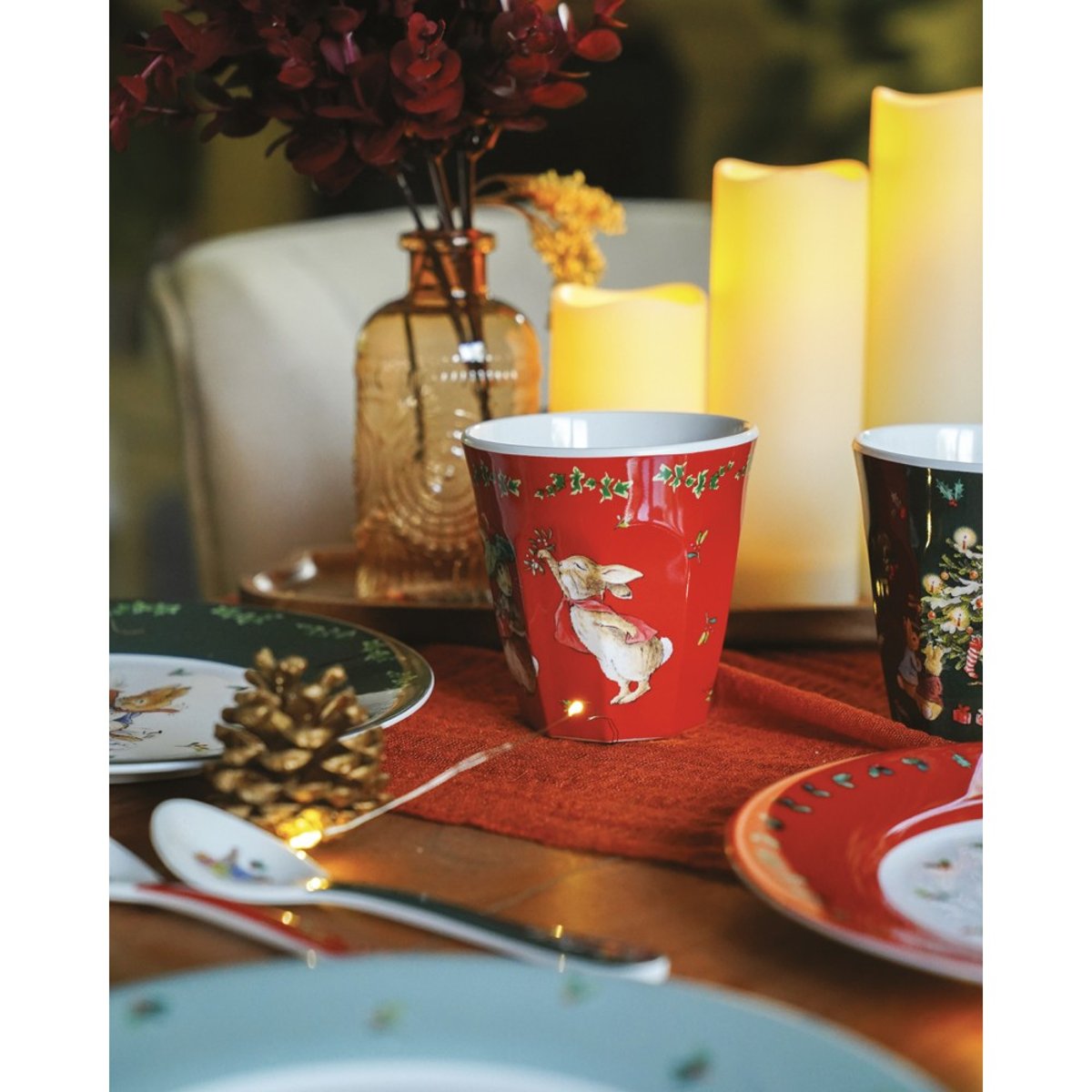 Gobelet Pierre Lapin Noël rouge, PETIT JOUR