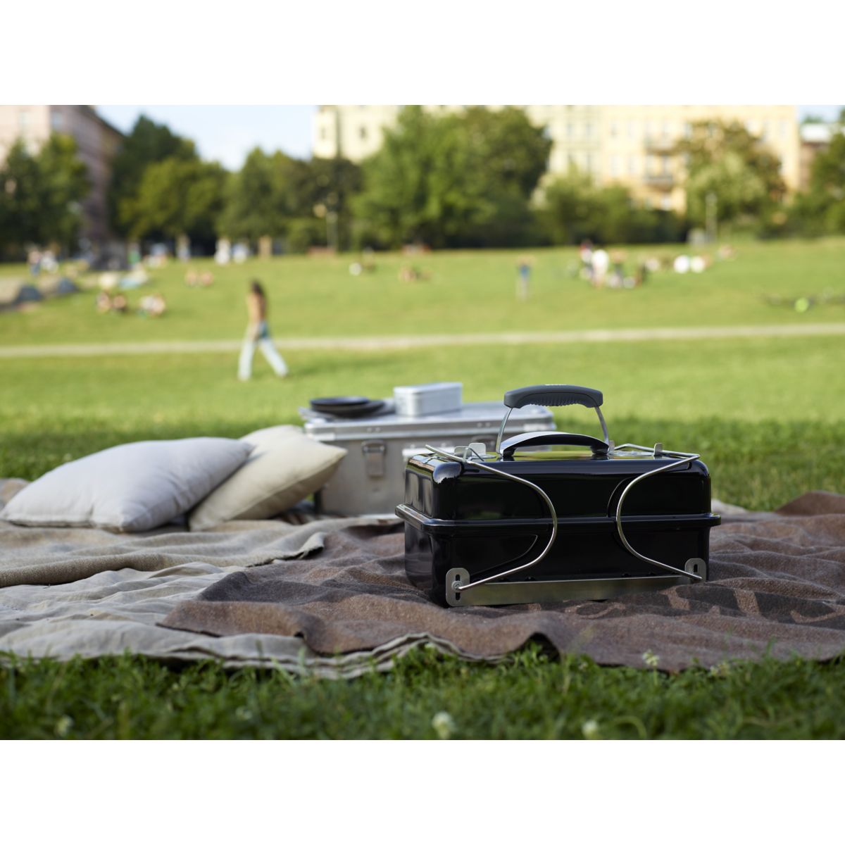 Barbecue charbon Go anywhere Black à poser 42 sm noir, WEBER