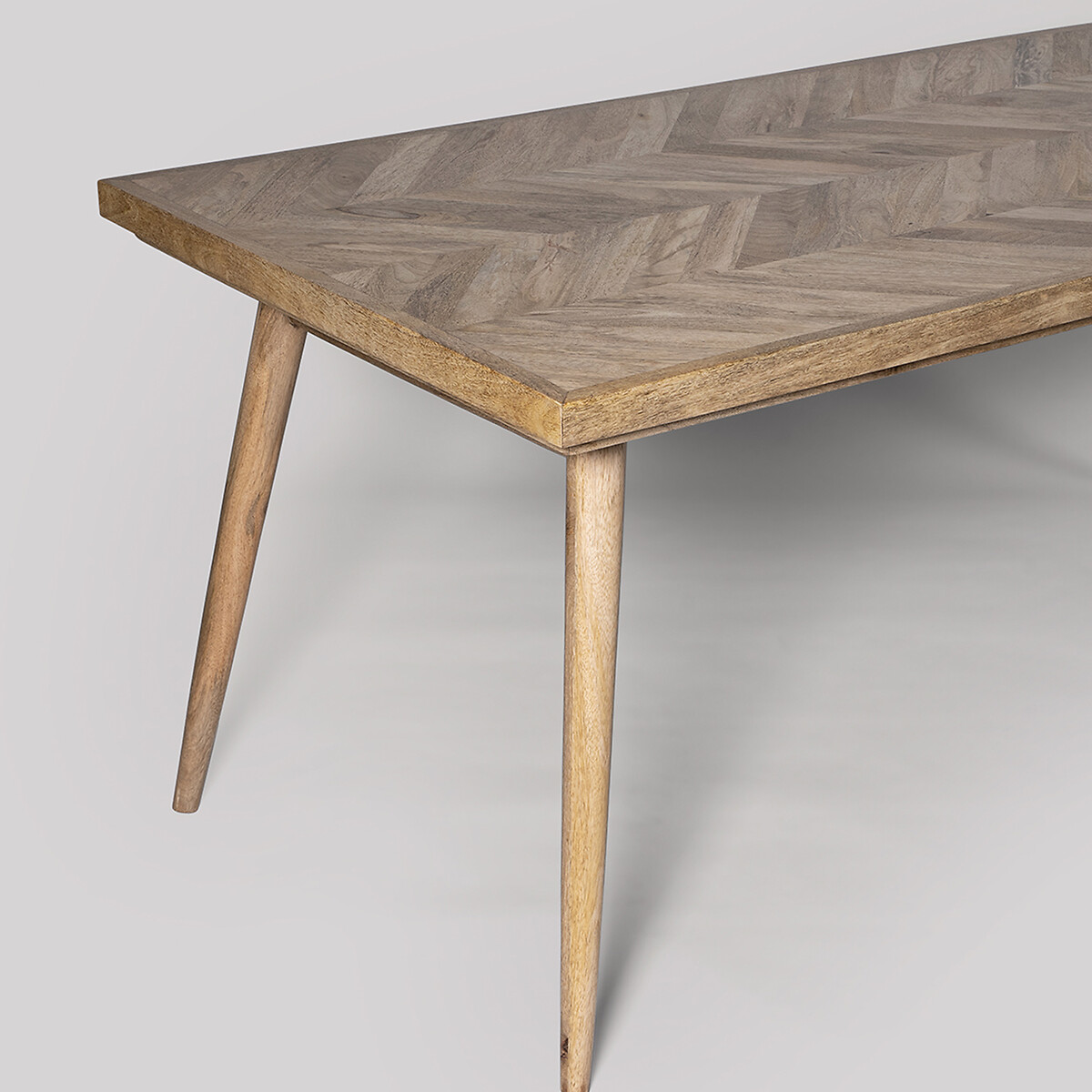 Metz Mango Wood 8 Seater Dining Table light wood, SWOON