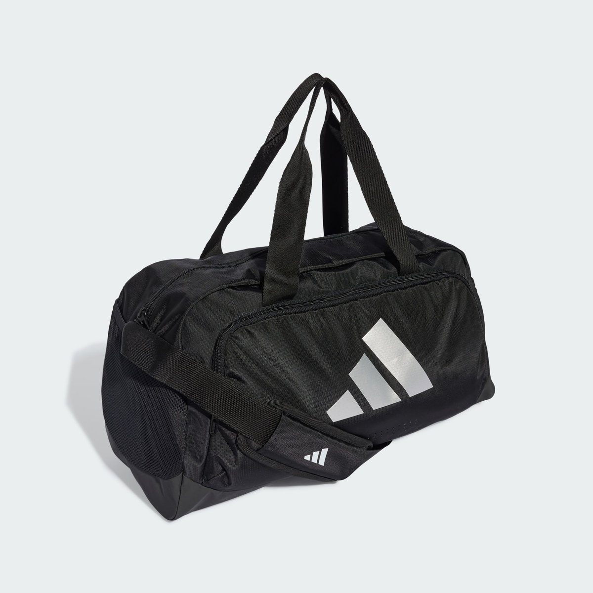 Sac de sport Defender petit format black / silver metallic, adidas Performance
