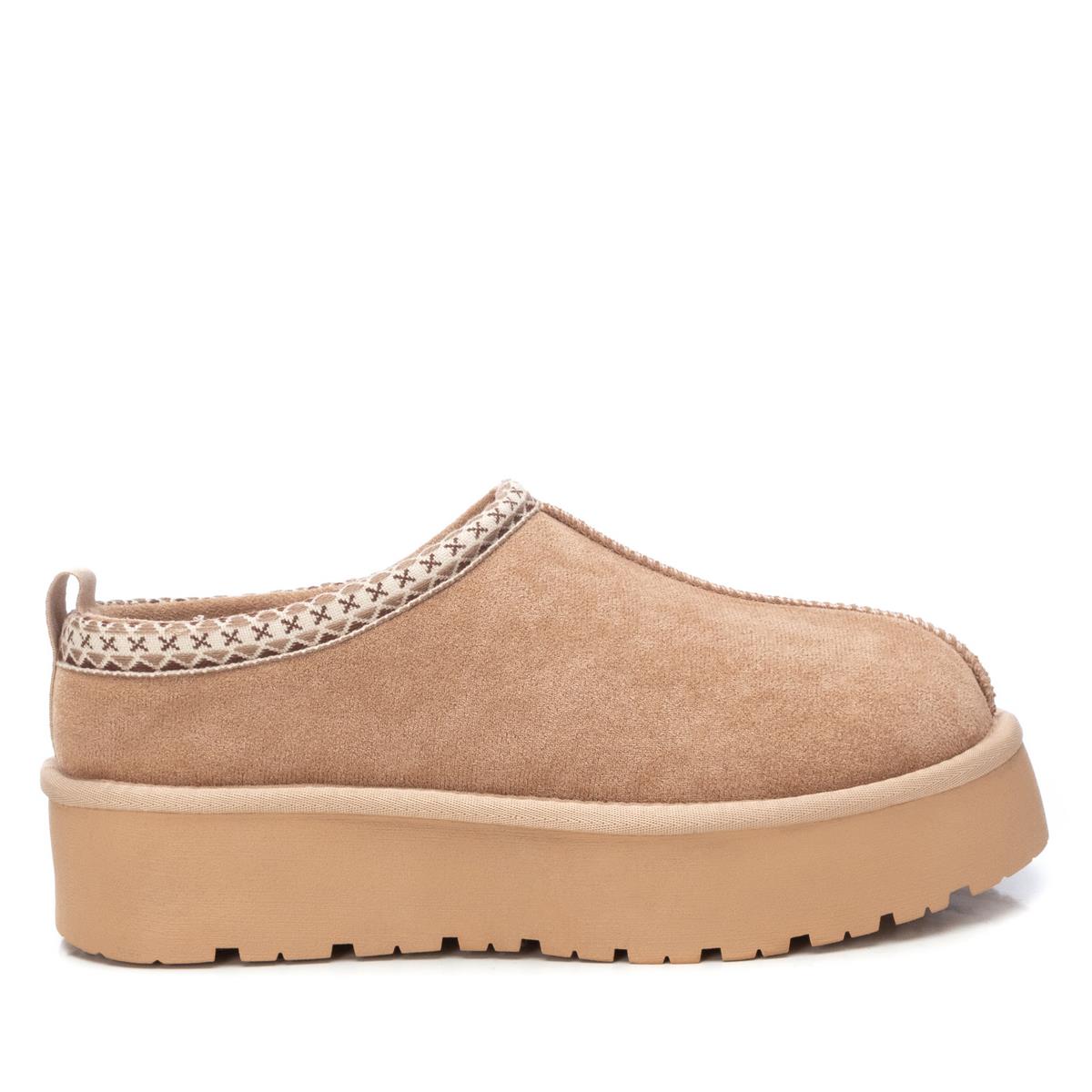 Pantoufle Australien Plaine Décontractée beige, XTI
