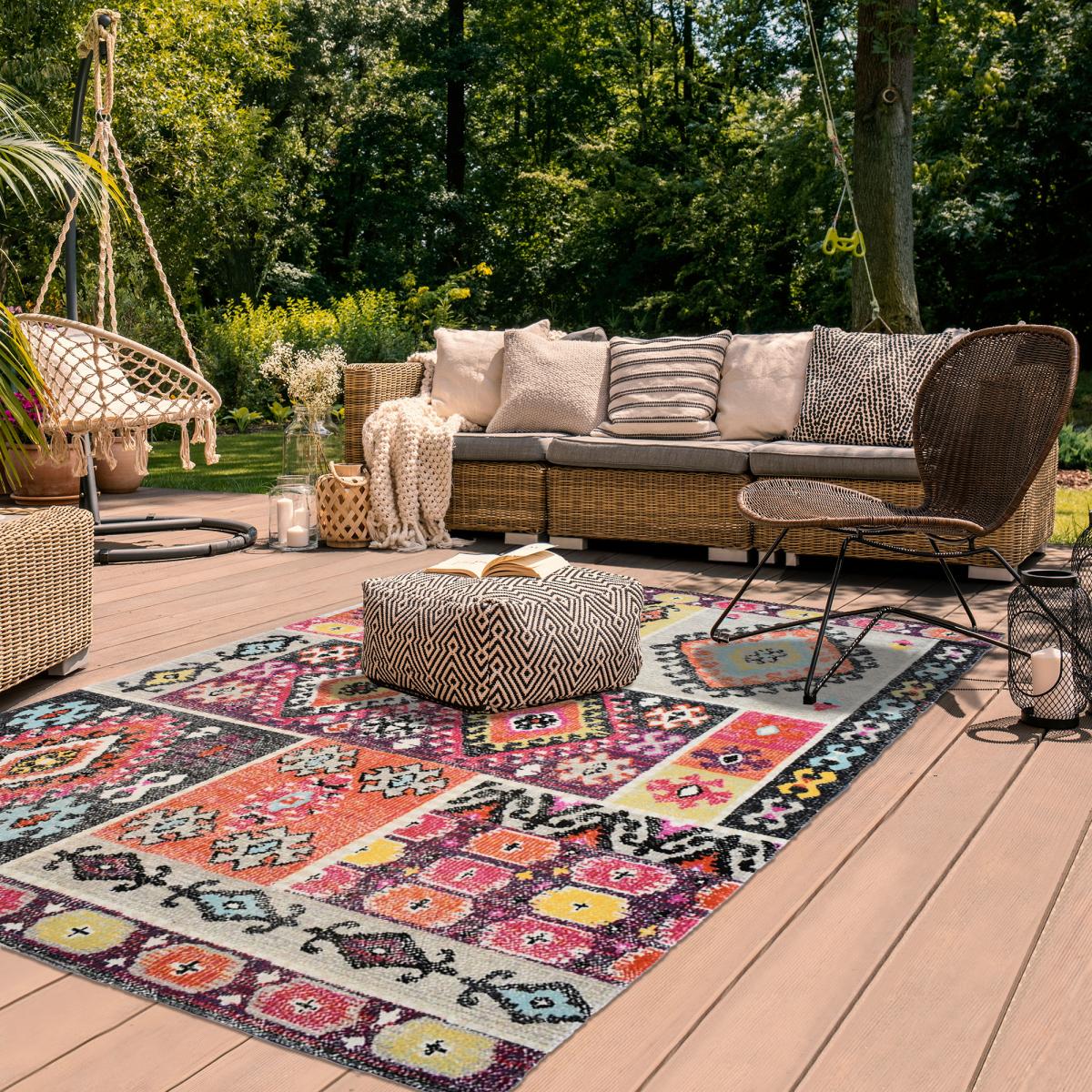 Tapis d&rsquo;ext&eacute;rieur : l&rsquo;astuce d&eacute;co pour prolonger le salon dehors