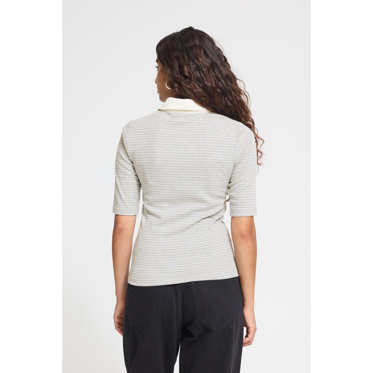 T-shirt gris high-rise w. cloud dancer, ICHI