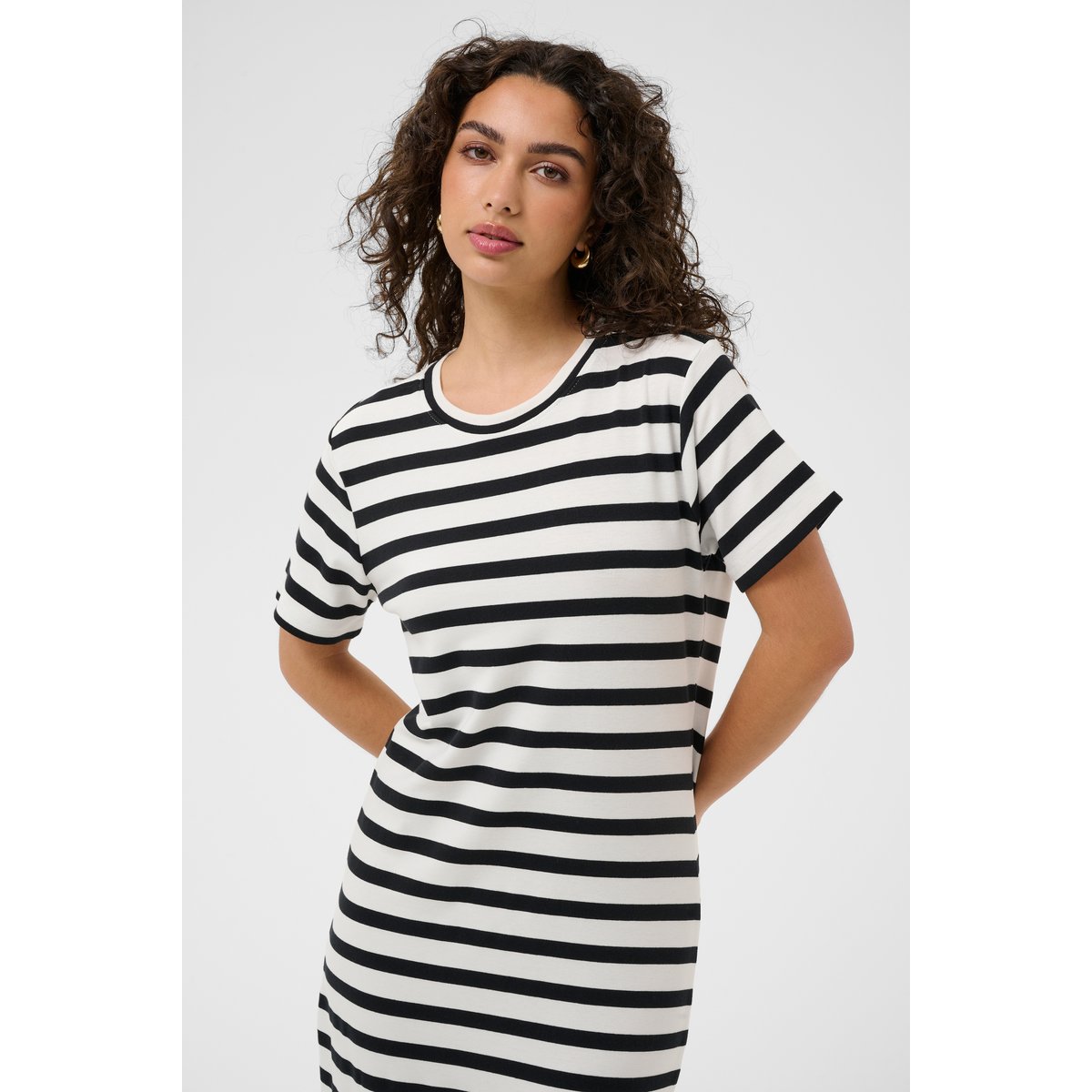 Robe blanc chalk/black stripes, KAFFE
