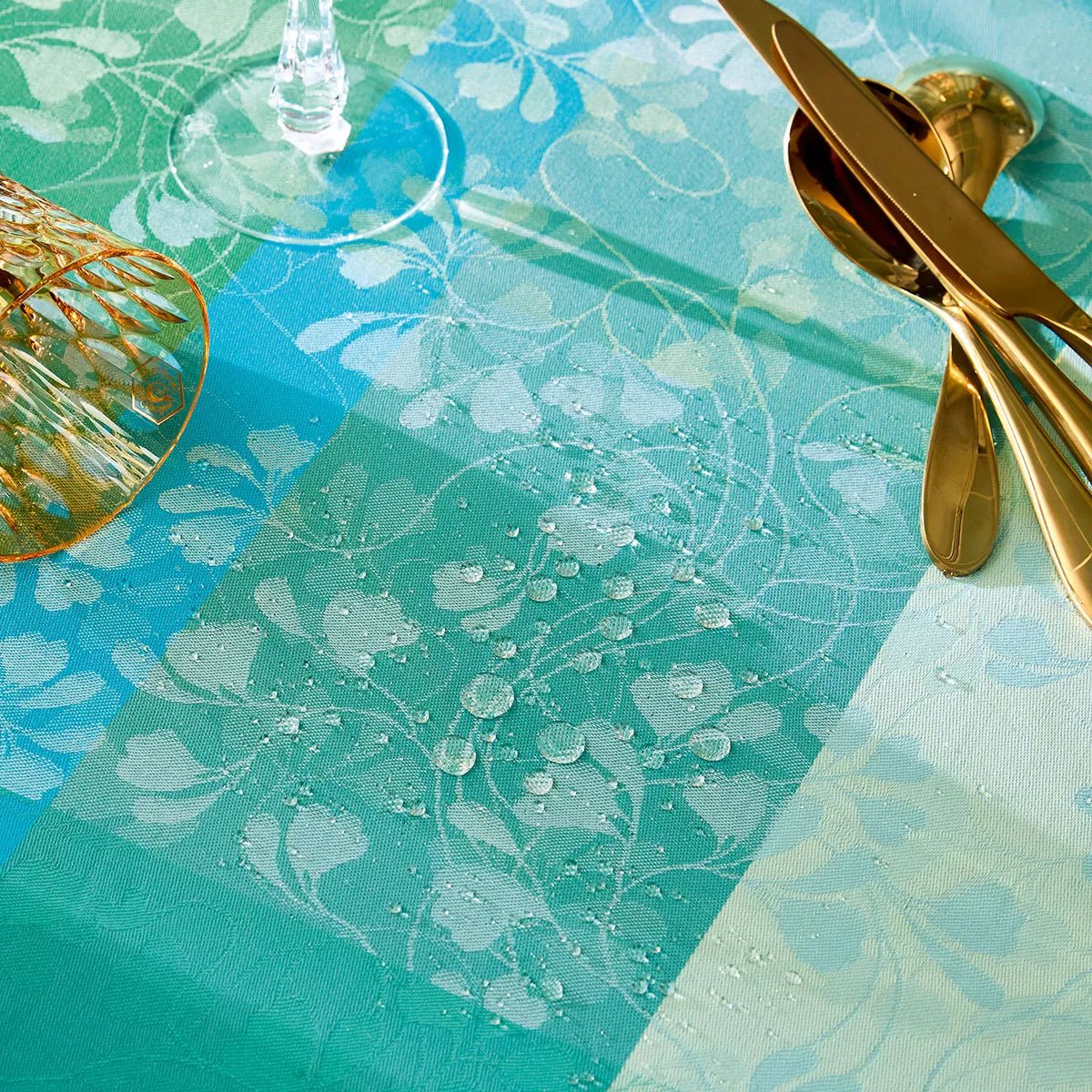 Nappe pur coton enduit MILLE FEUILLAGES turquoise, GARNIER THIEBAUT