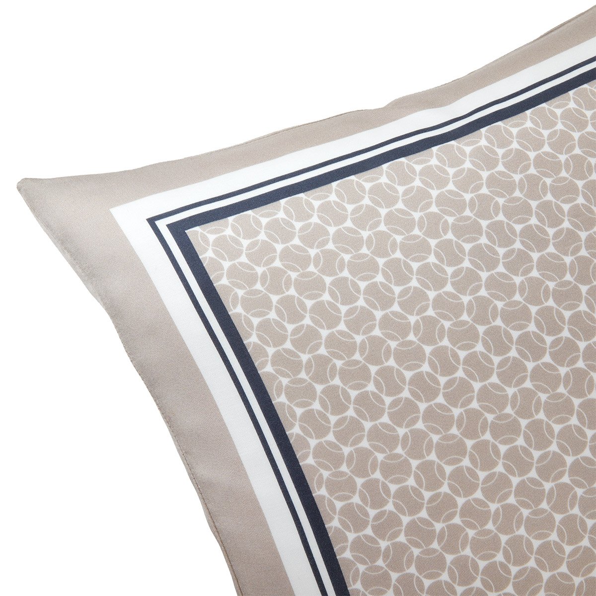 Housse de coussin en soie, LTENNISB beige, LACOSTE HOME