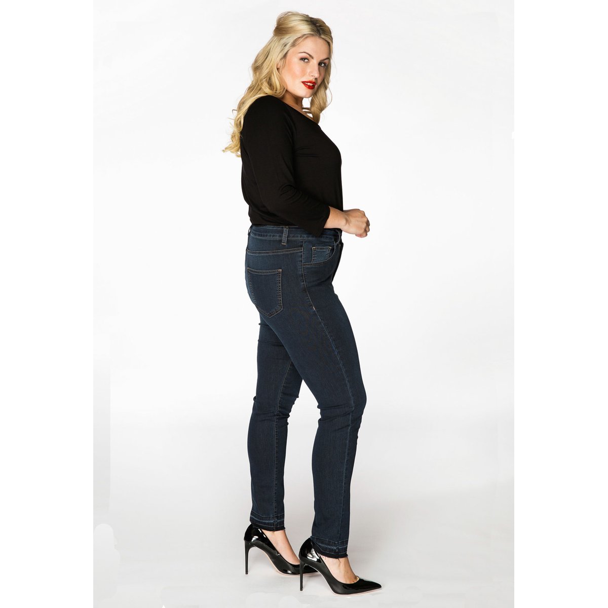 Jeans raccourci avec franges bleu, YOEK