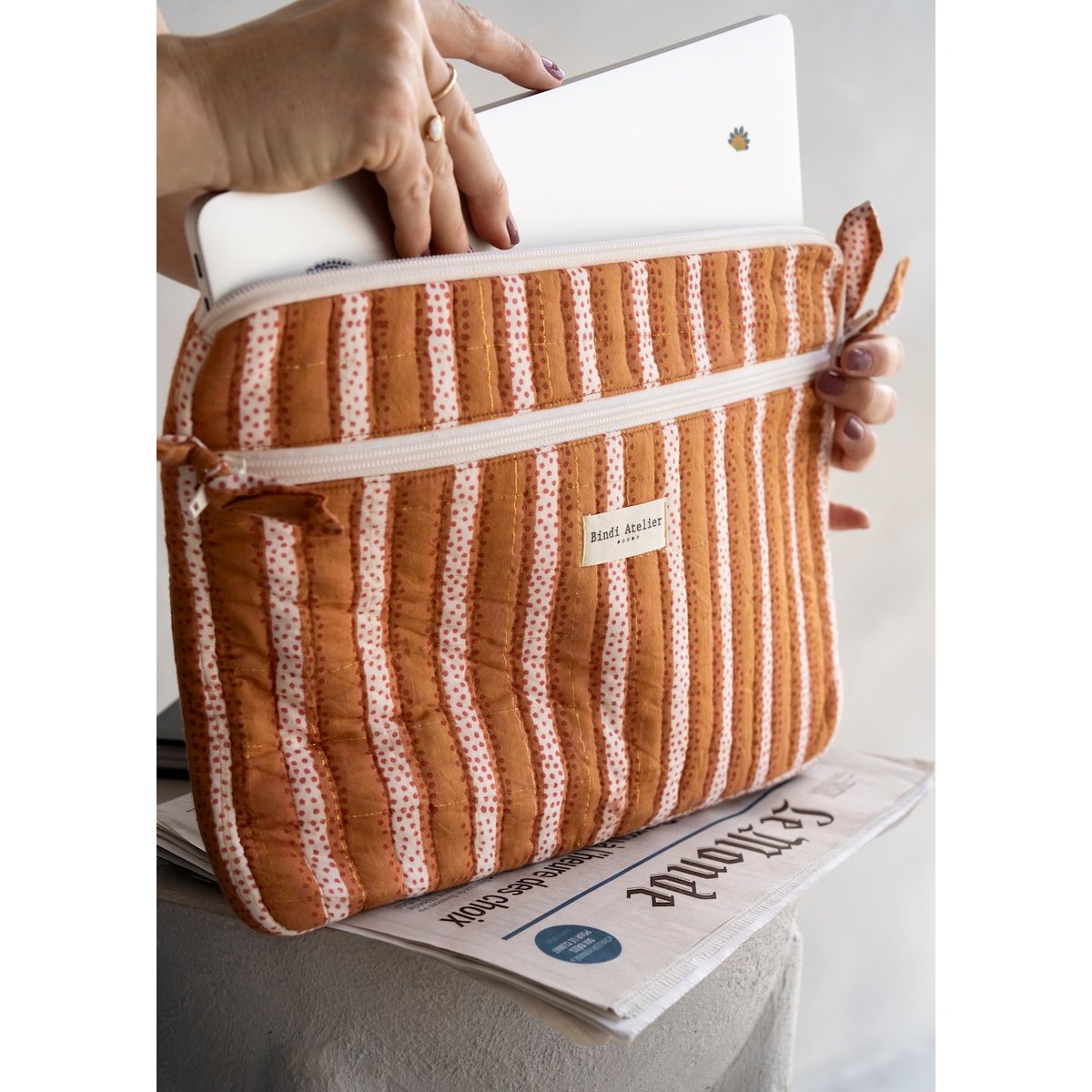 Pochette ordinateur imprimée BALA orange praline, BINDI ATELIER