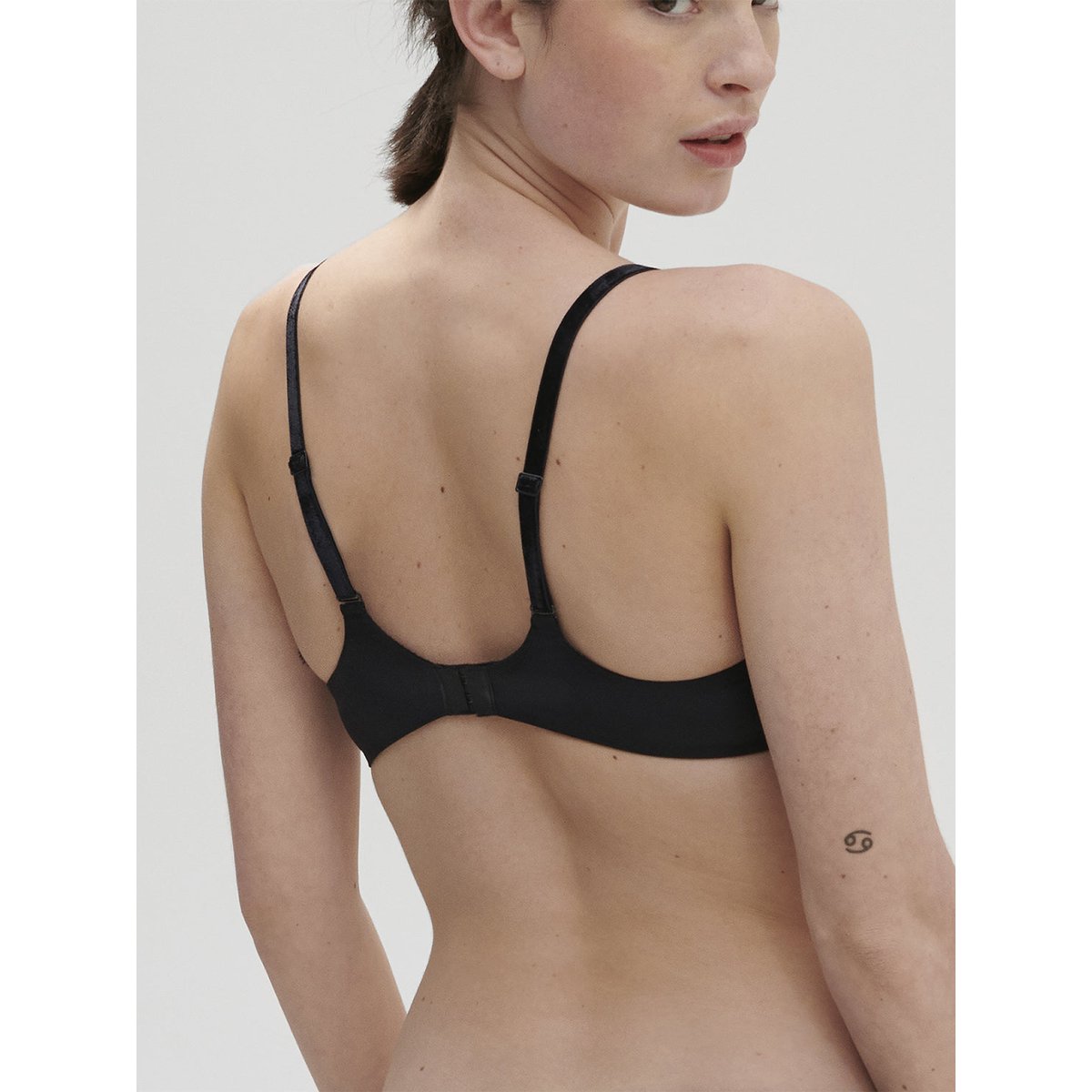 Soutien-gorge avec armatures classique, ESCALE noir, SIMONE PERELE