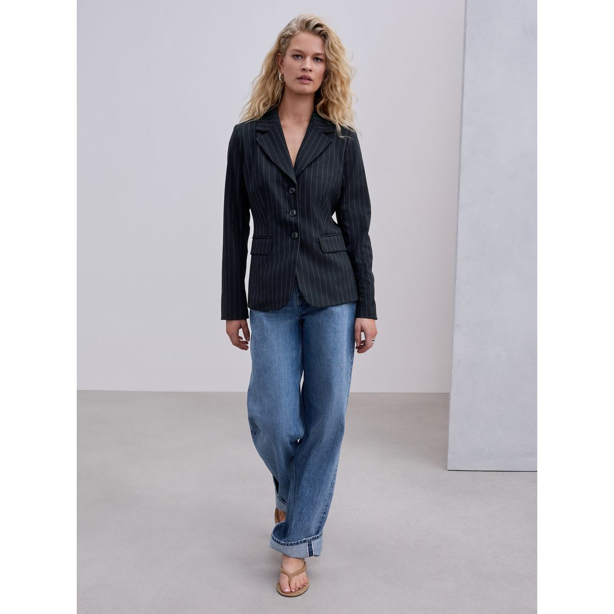 Blazer à boutonnage droit et fines rayures bleu marine à rayures, NEXT
