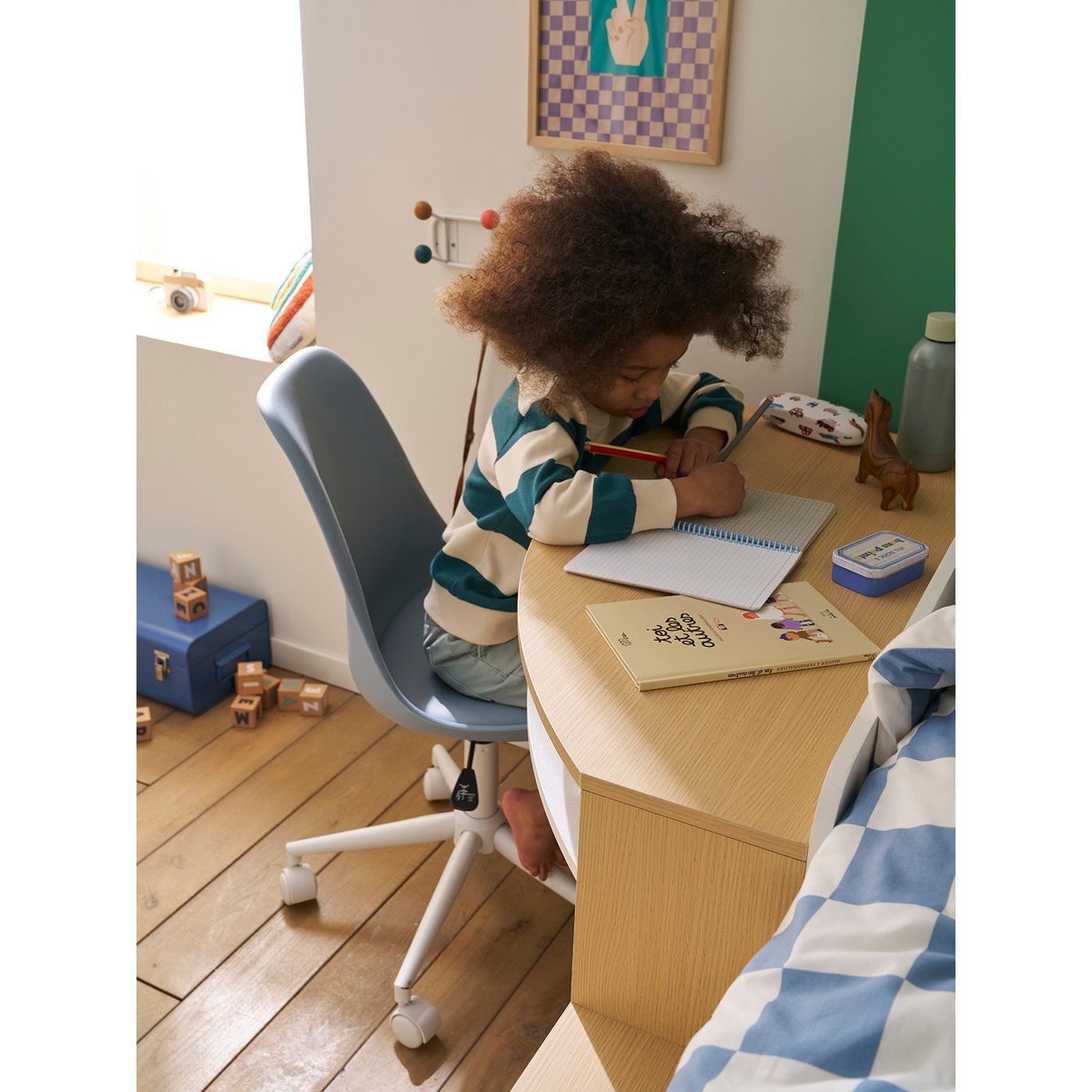 Lit enfant 90x190cm combiné avec bureau et rangement TEEN blanc, VERTBAUDET
