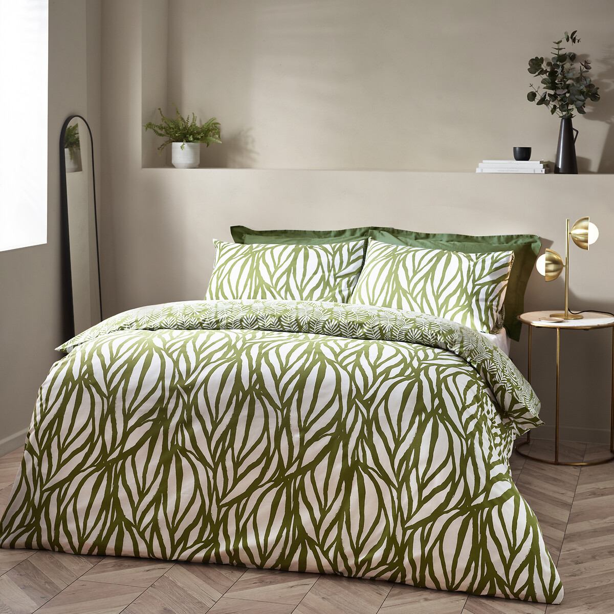 Frond Abstract Cotton Mix Duvet Cover and Pillowcase Set olive, HÖEM