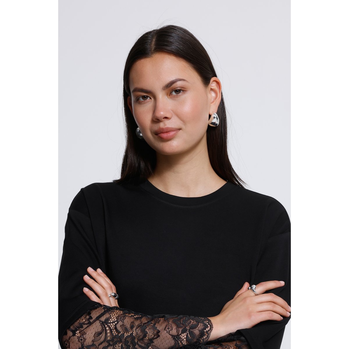 T-Shirt manches longues, détail dentelle, col rond noir, ICHI
