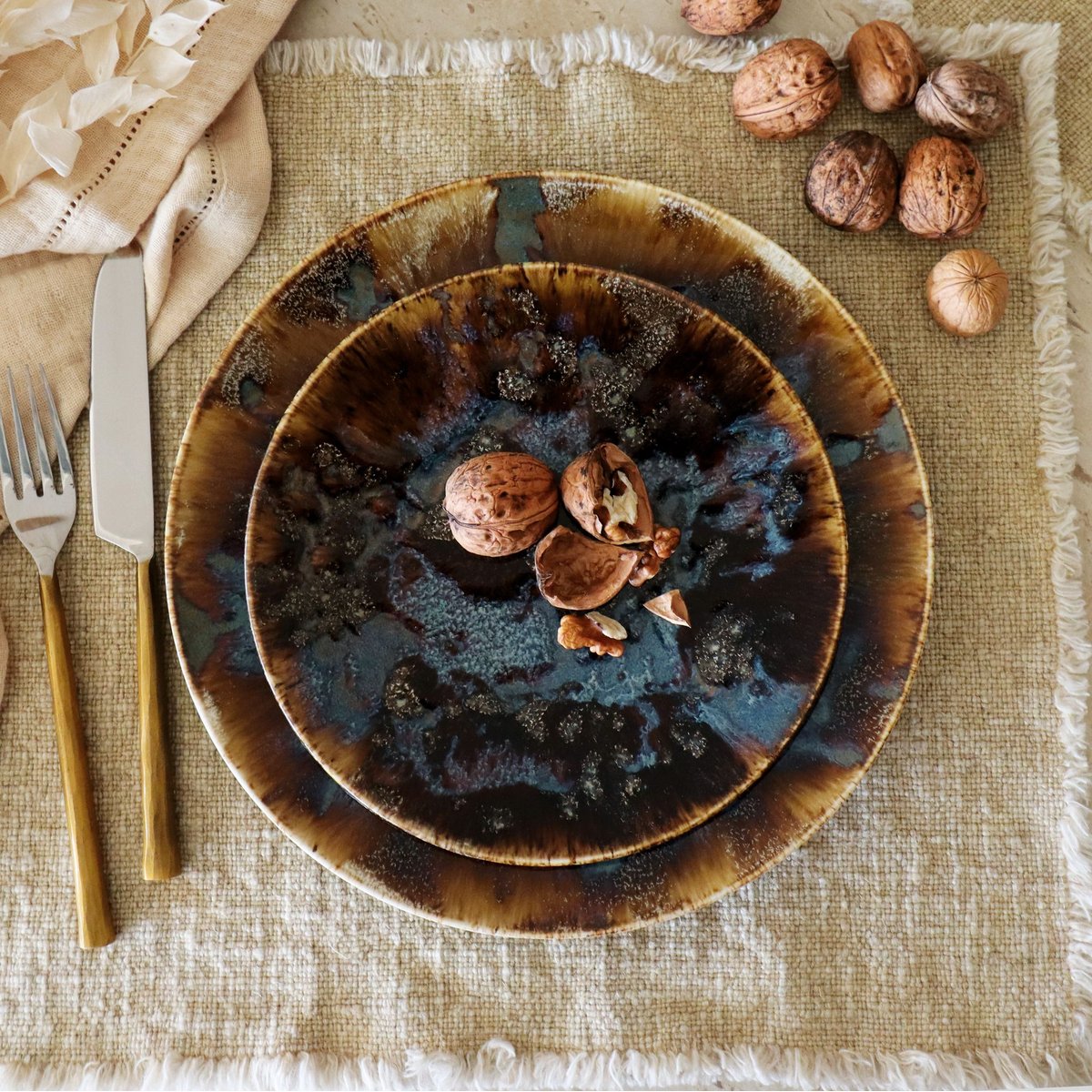 Service de table 48 pièces en porcelaine, VOLCANO marron, NOVASTYL