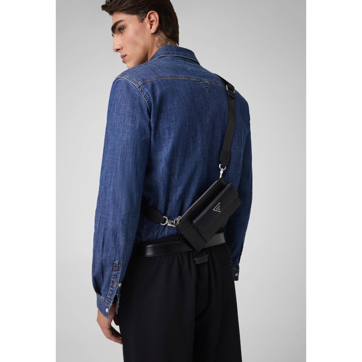 Banane Milano noir, GUESS