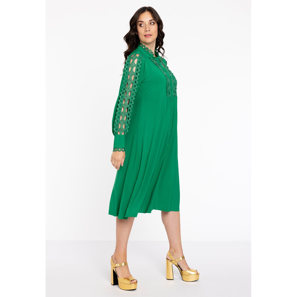 Robe brodée vert, YOEK
