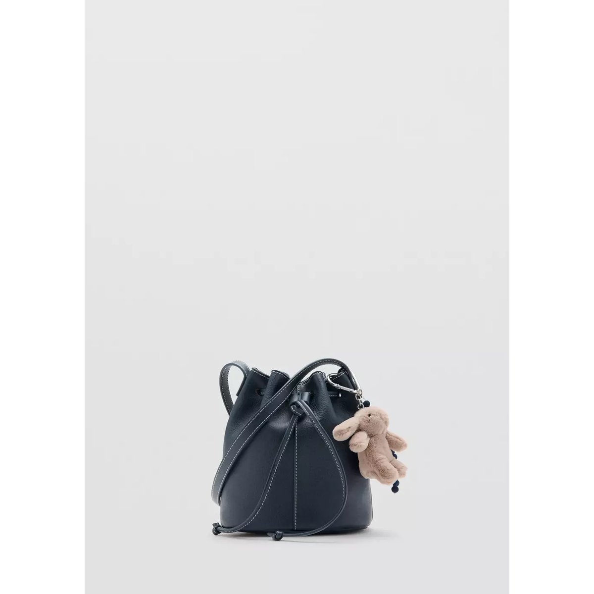 Sac seau avec charm lapin bleu marine, MANGO KIDS