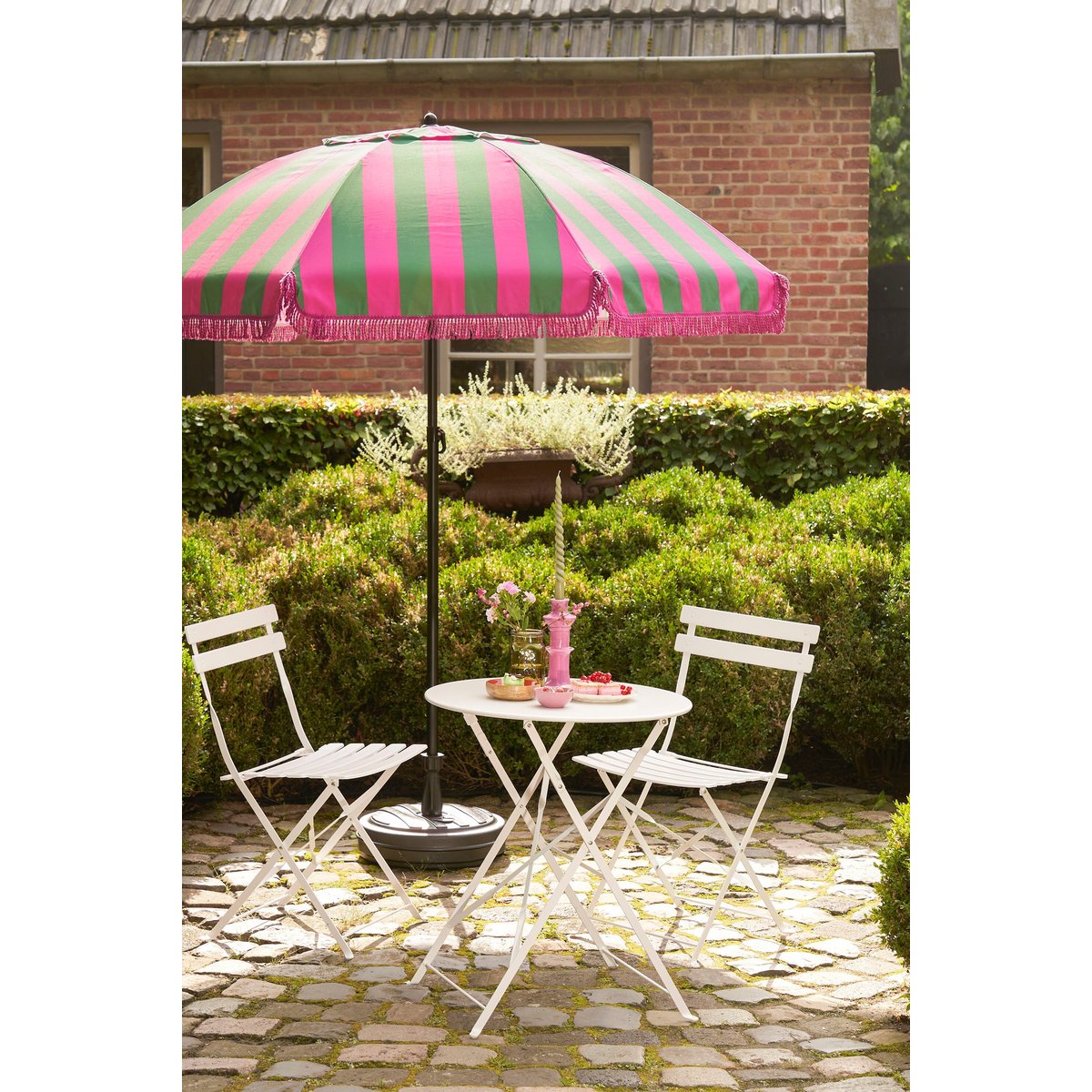 Ensemble de jardin bistrot LAURENCE blanc, MICA DECORATIONS