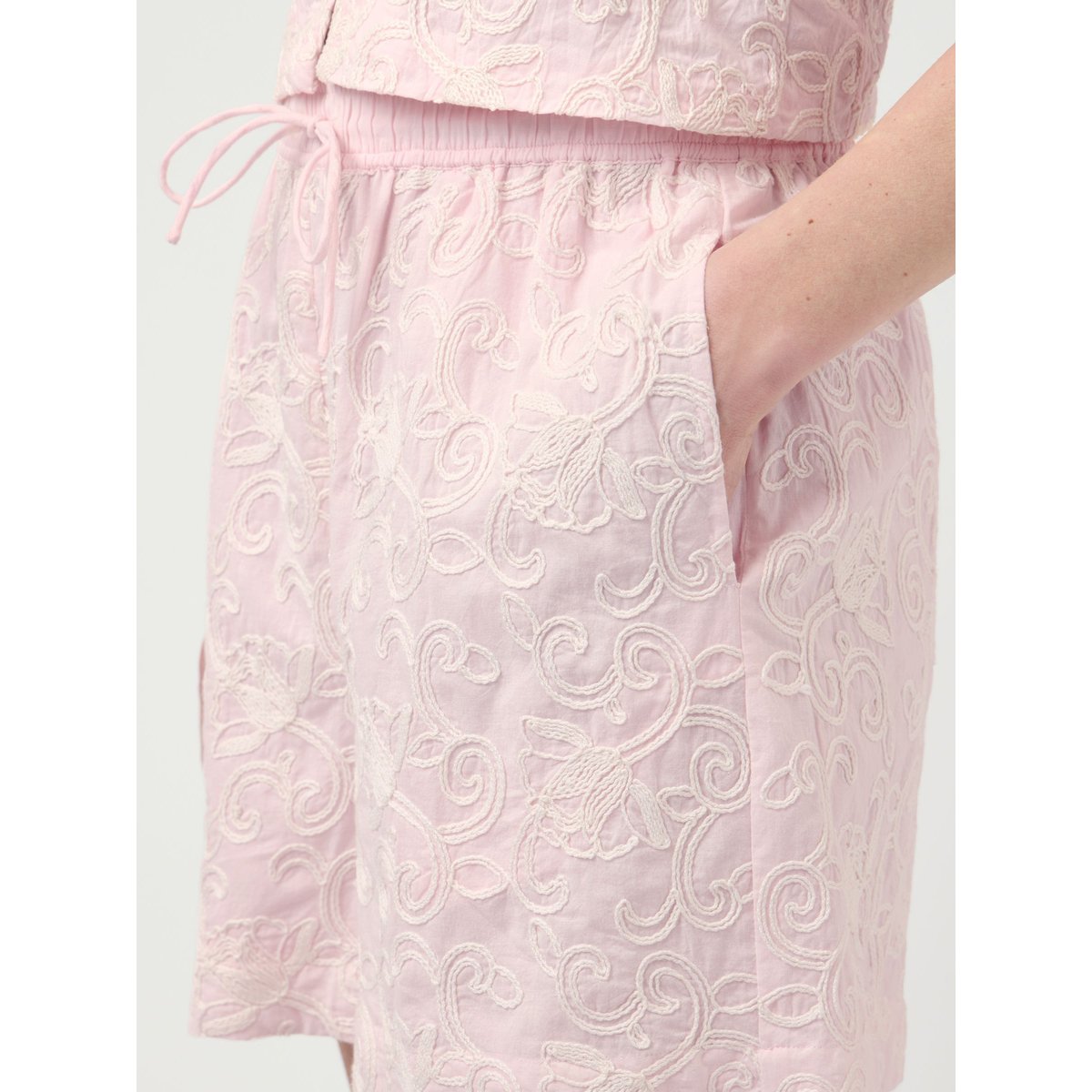 Short violet - ballerina1, YAS