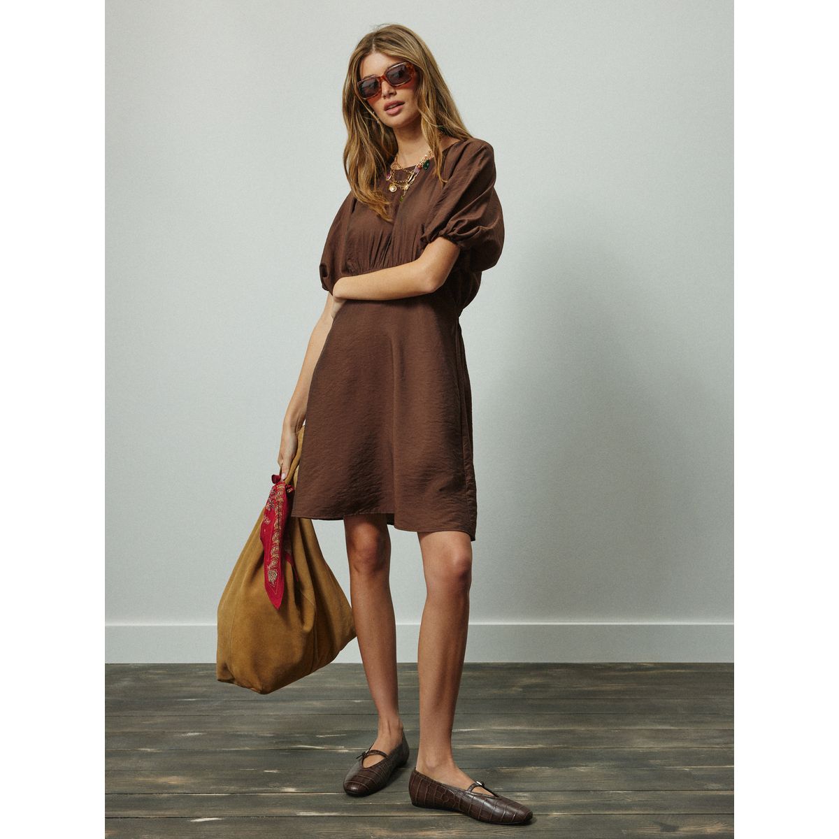 Mini-robe à manches bouffantes marron chocolat, NEXT