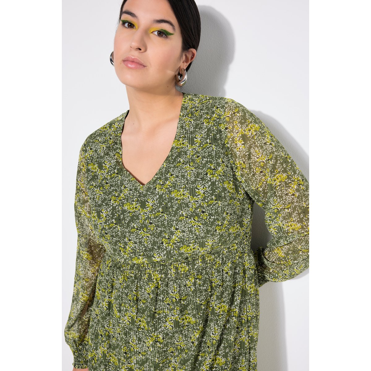 Robe maxi coupe évasée, imprimé à fleurs vert mousse, STUDIO UNTOLD